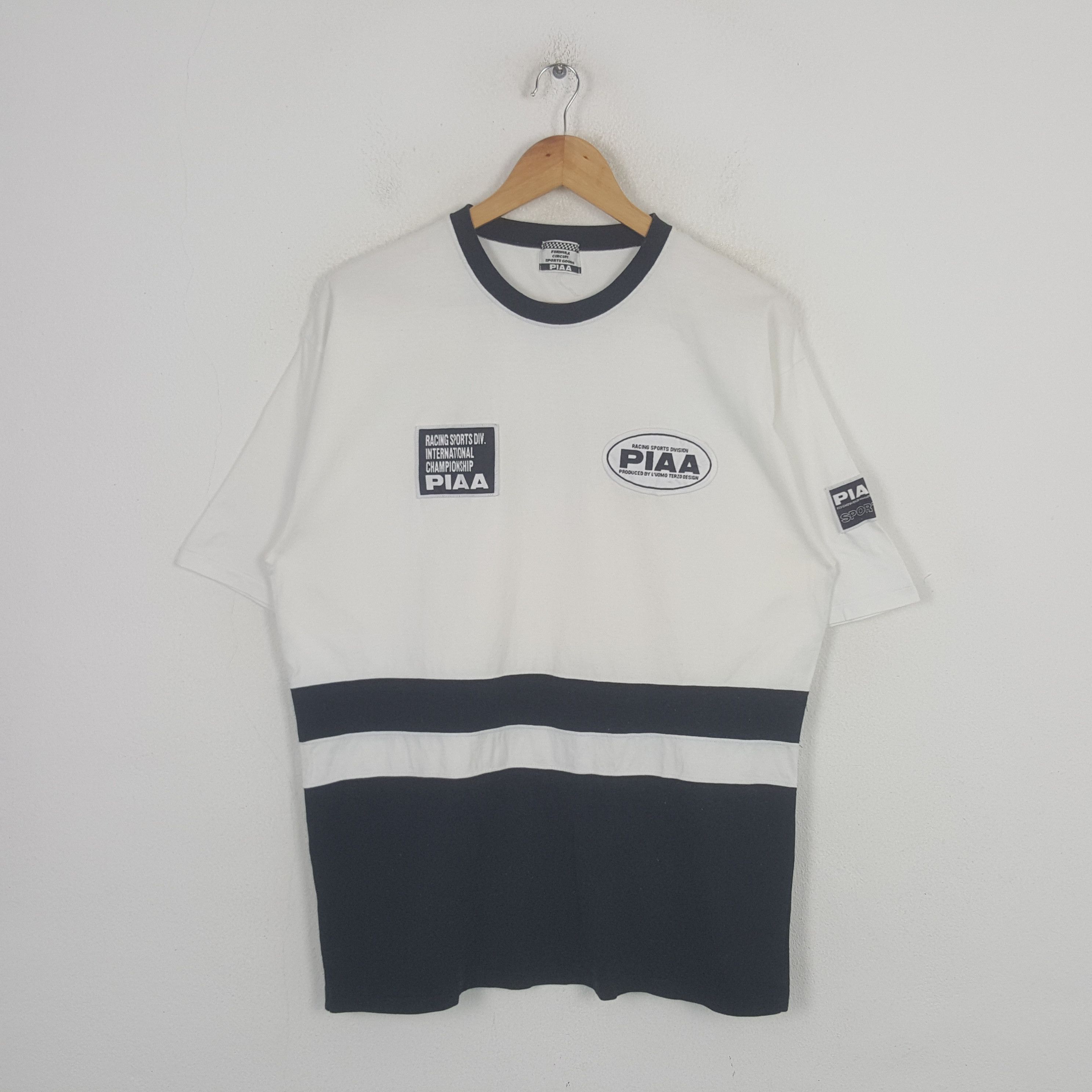 Vintage Vintage Motors Sports PIAA Racing Formula One Tshirt C299N79 Size US L / EU 52-54 / 3 - 3 Thumbnail