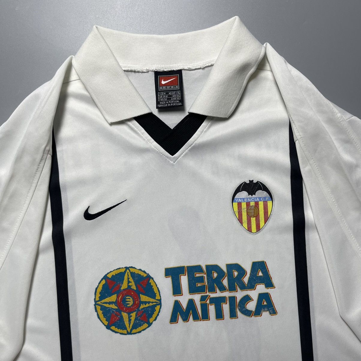 Nike VALENCIA NIKE 2000/2001 FOOTBALL HOME JERSEY #6 MENDIETA Size US M / EU 48-50 / 2 - 4 Thumbnail