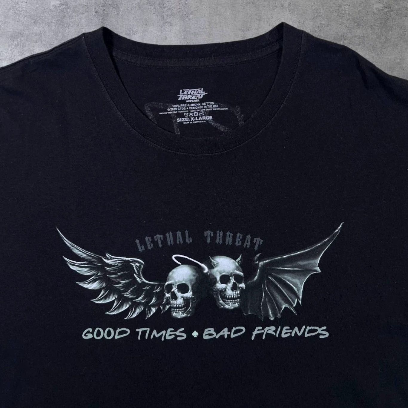 Vintage Lethal Threat Good Times Bad Friends Goth Biker Skull Graphic Black T-Shirt XL Mens Short Sleeve Cotton Black XL Graphic Skull Size US XL / EU 56 / 4 - 4 Thumbnail
