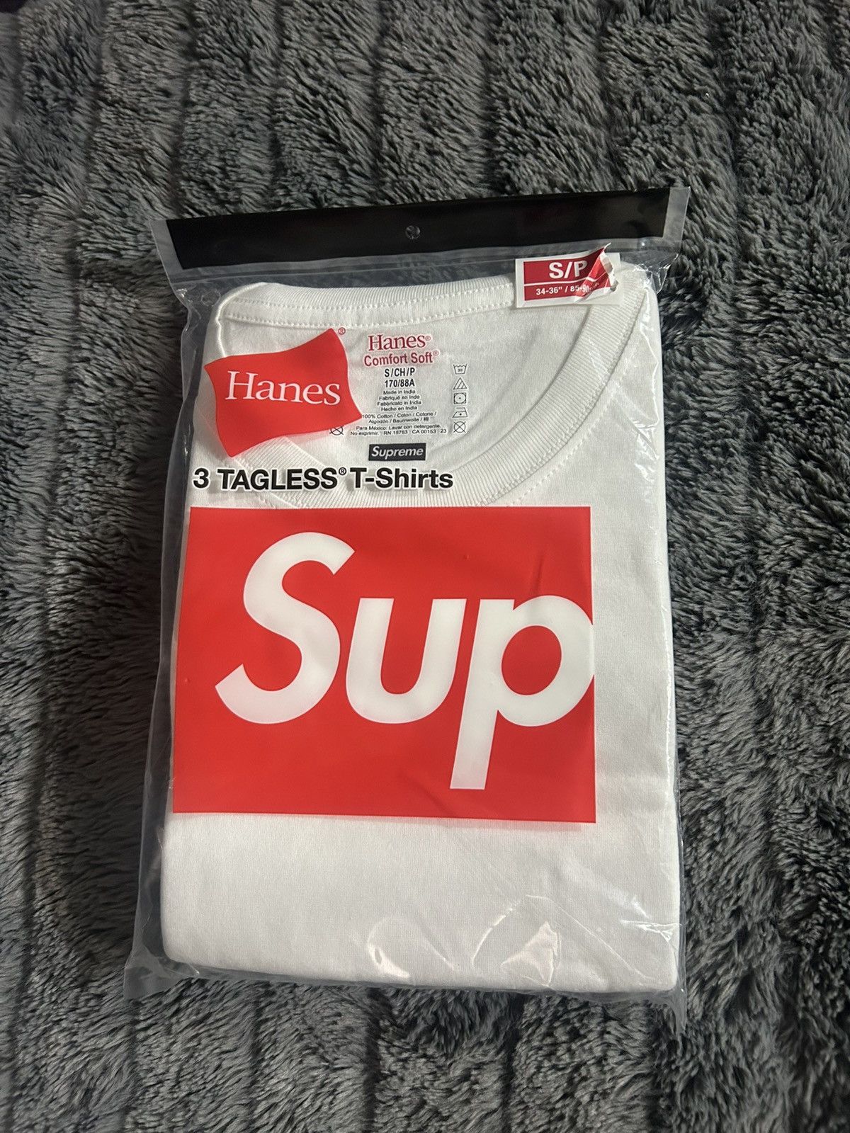Supreme 4 Supreme Hanes Tagless Tees Size US S / EU 44-46 / 1 - 2 Thumbnail