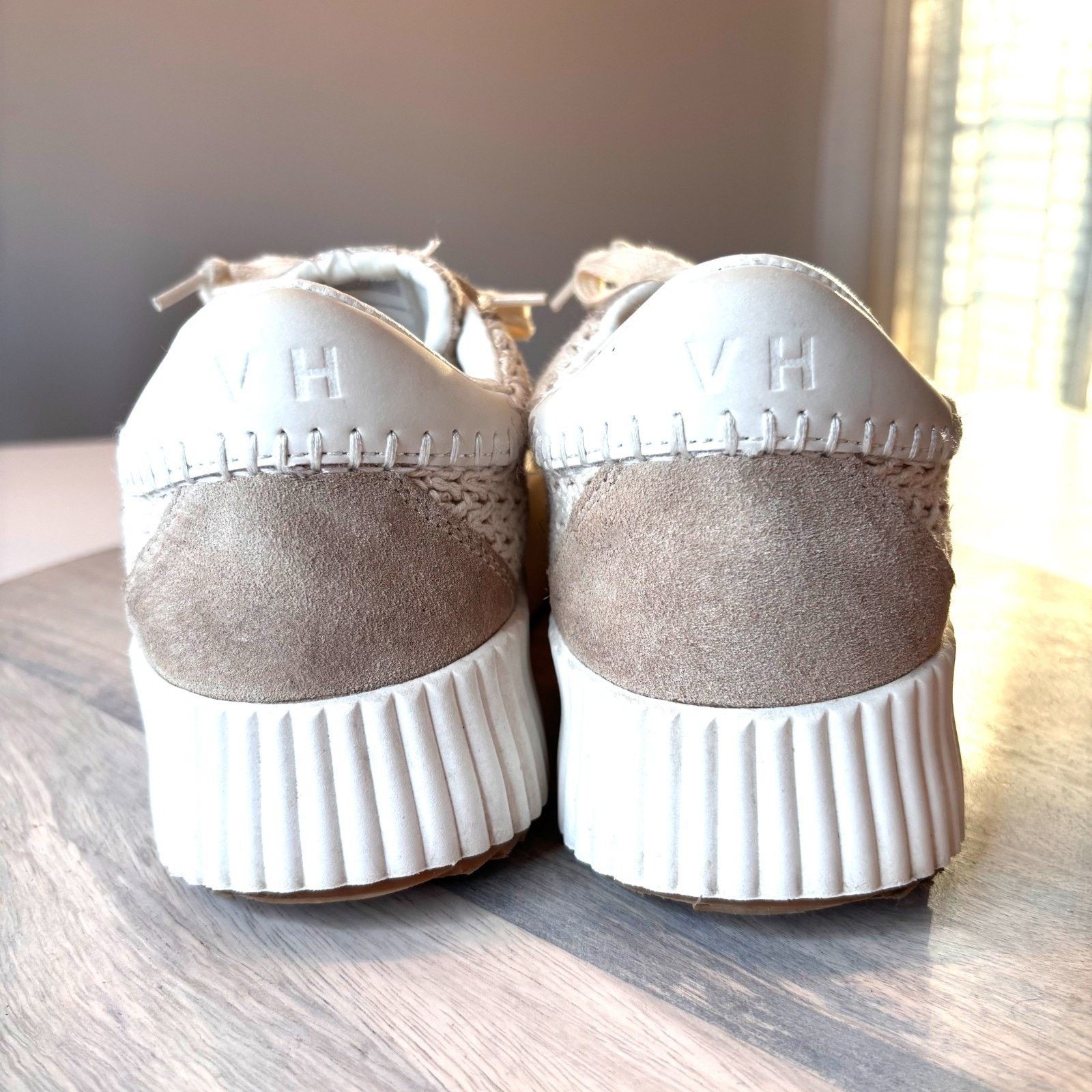Vintage Havana Vintage Havana Crochet Platform Sneakers Size 9 Beige Cream Size US 9 / IT 39 - 9 Thumbnail