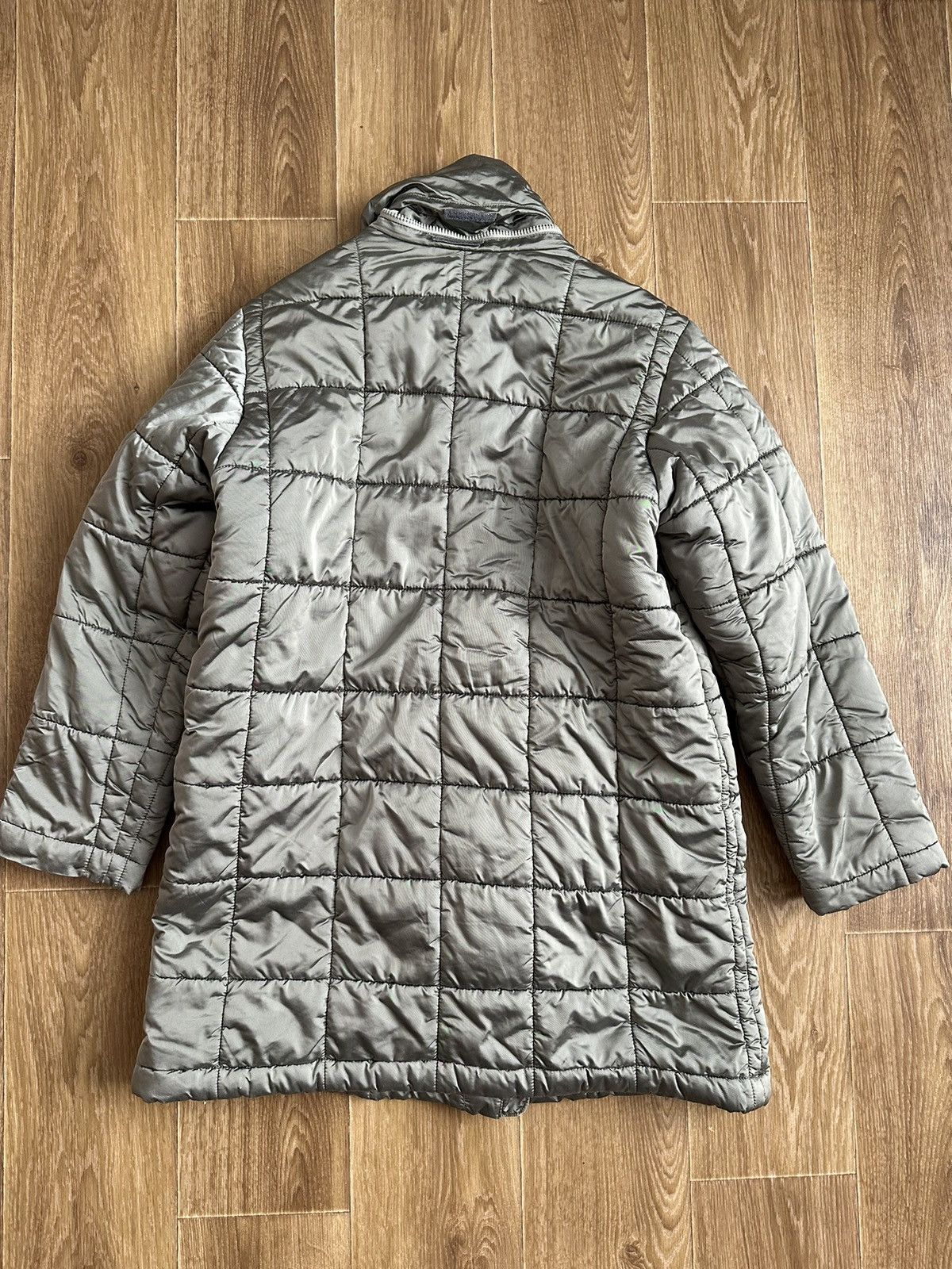 Giorgio Armani Vintage Giorgio Armani Neve Puffer Jacket Size M / US 6-8 / IT 42-44 - 14 Thumbnail