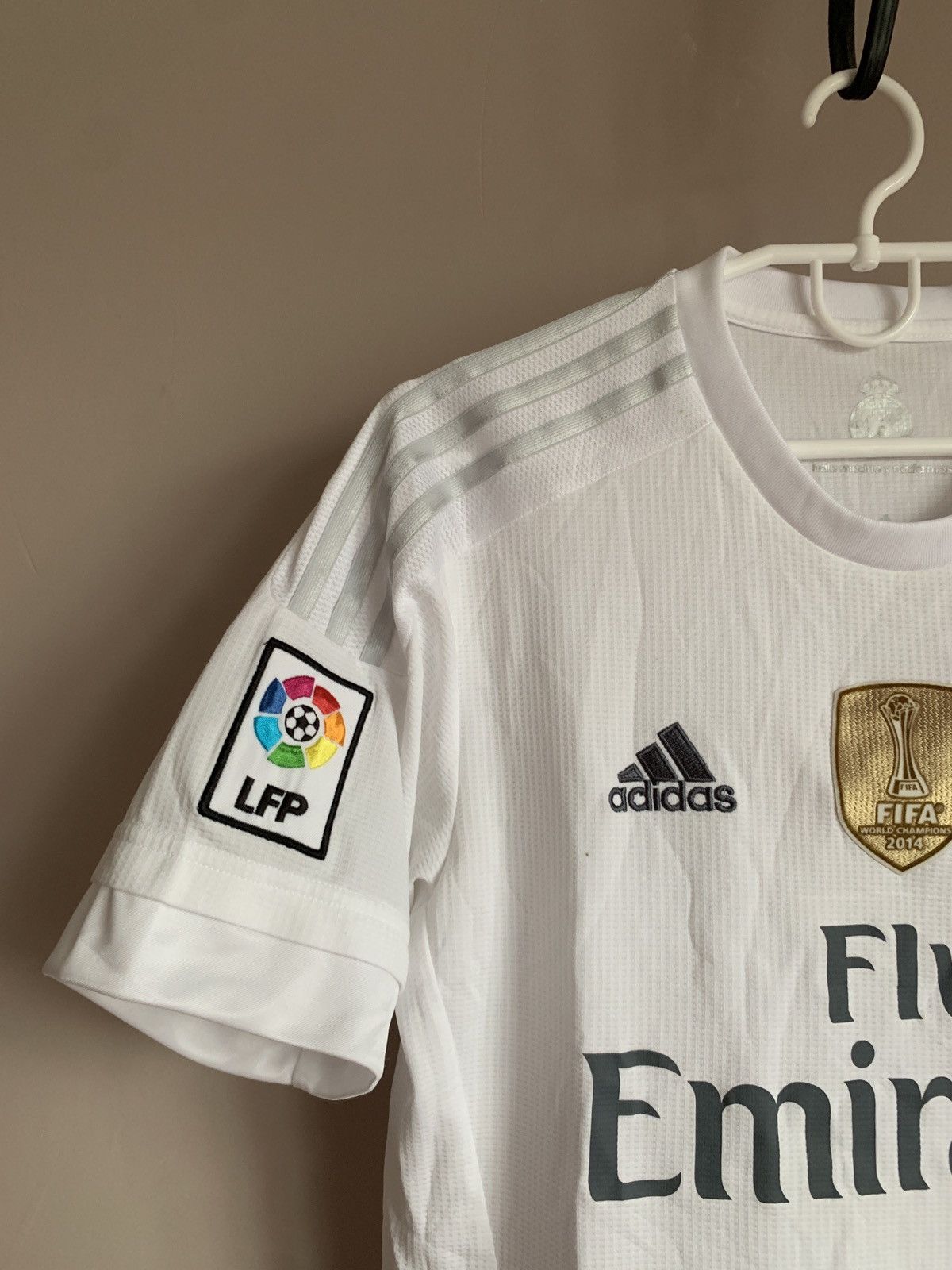Adidas Real Madrid 2015 Home Football Shirt Adidas Soccer Jersey M Size US M / EU 48-50 / 2 - 3 Thumbnail