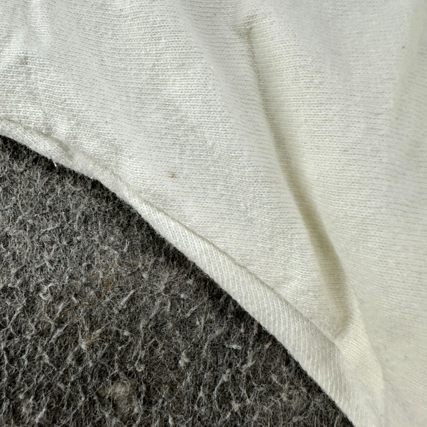 Fruit Of The Loom VINTAGE This Guy Is Pulitzer Material Shirt Mens XL White Computer Cubicle 90s Size US XL / EU 56 / 4 - 4 Thumbnail