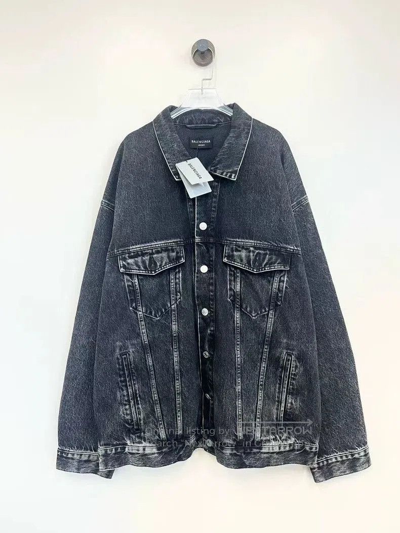 Balenciaga Balenciaga Distressed Denim Jacket with Diamonds. Size US XS / EU 42 / 0 - 1 Thumbnail