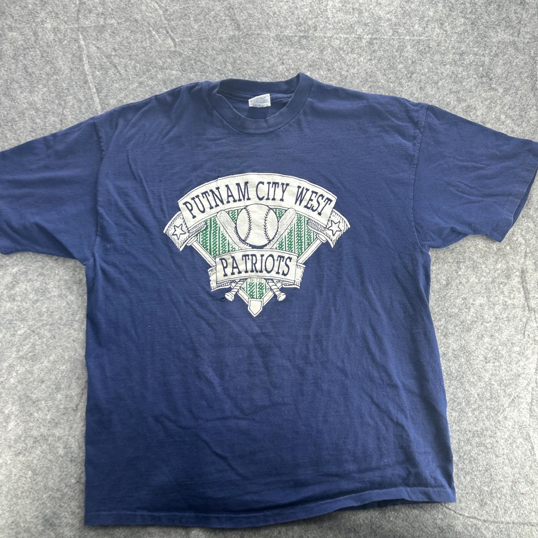 Hanes VINTAGE Putnam City West Patriots T-Shirt Mens 2XL Cotton Short Sleeve Baseball Graphic Print Navy Blue Sports School Fans Size US XXL / EU 58 / 5 - 2 Thumbnail