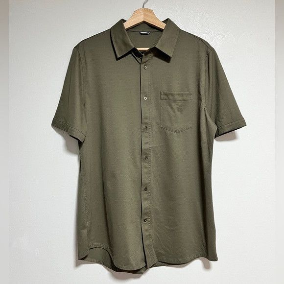 Kit and Ace Kit and Ace Technical Short Sleeve Shirt -Size L Size US L / EU 52-54 / 3 - 2 Thumbnail