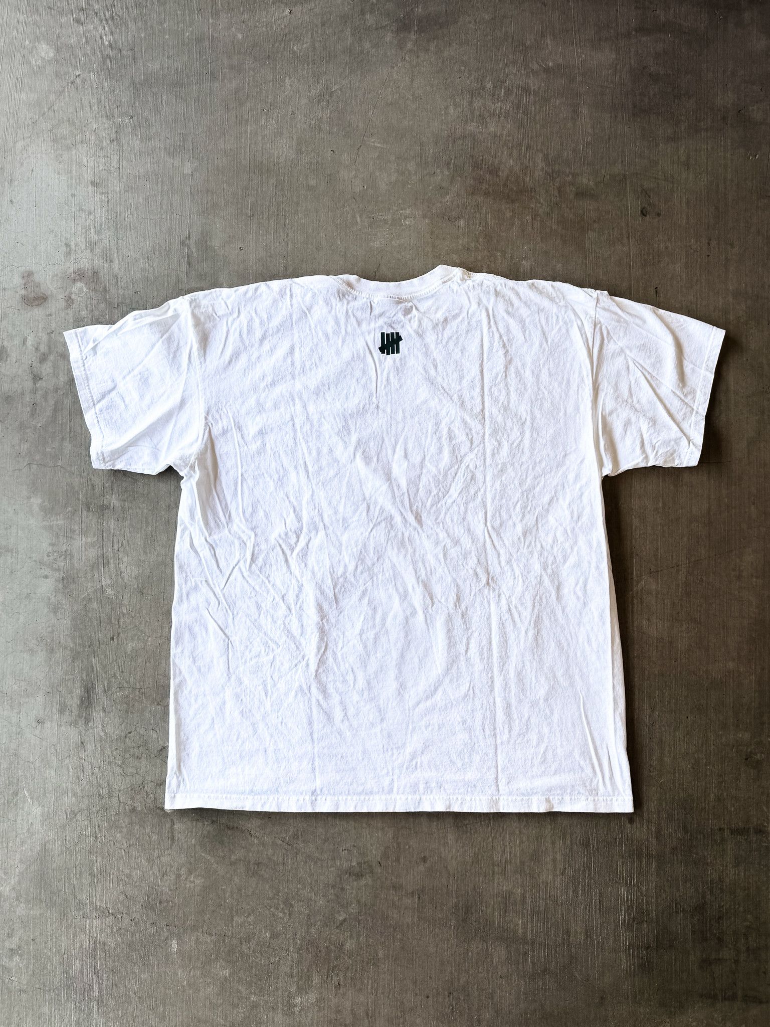 Nike × Undefeated 2004 Kaws Nike Undefeated Shirt Size US XL / EU 56 / 4 - 2 Thumbnail