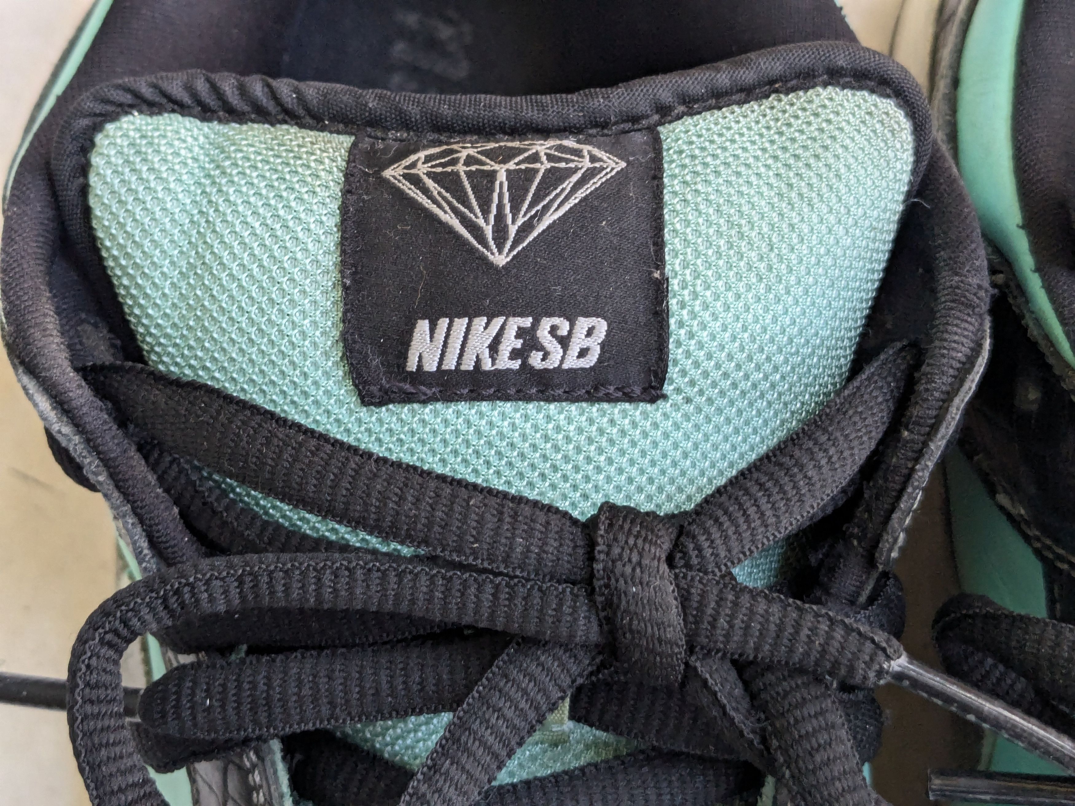 Nike Nike SB Dunk Low Pro x Diamond Supply Co. Tiffany 11 Size US 11 / EU 44 - 6 Thumbnail