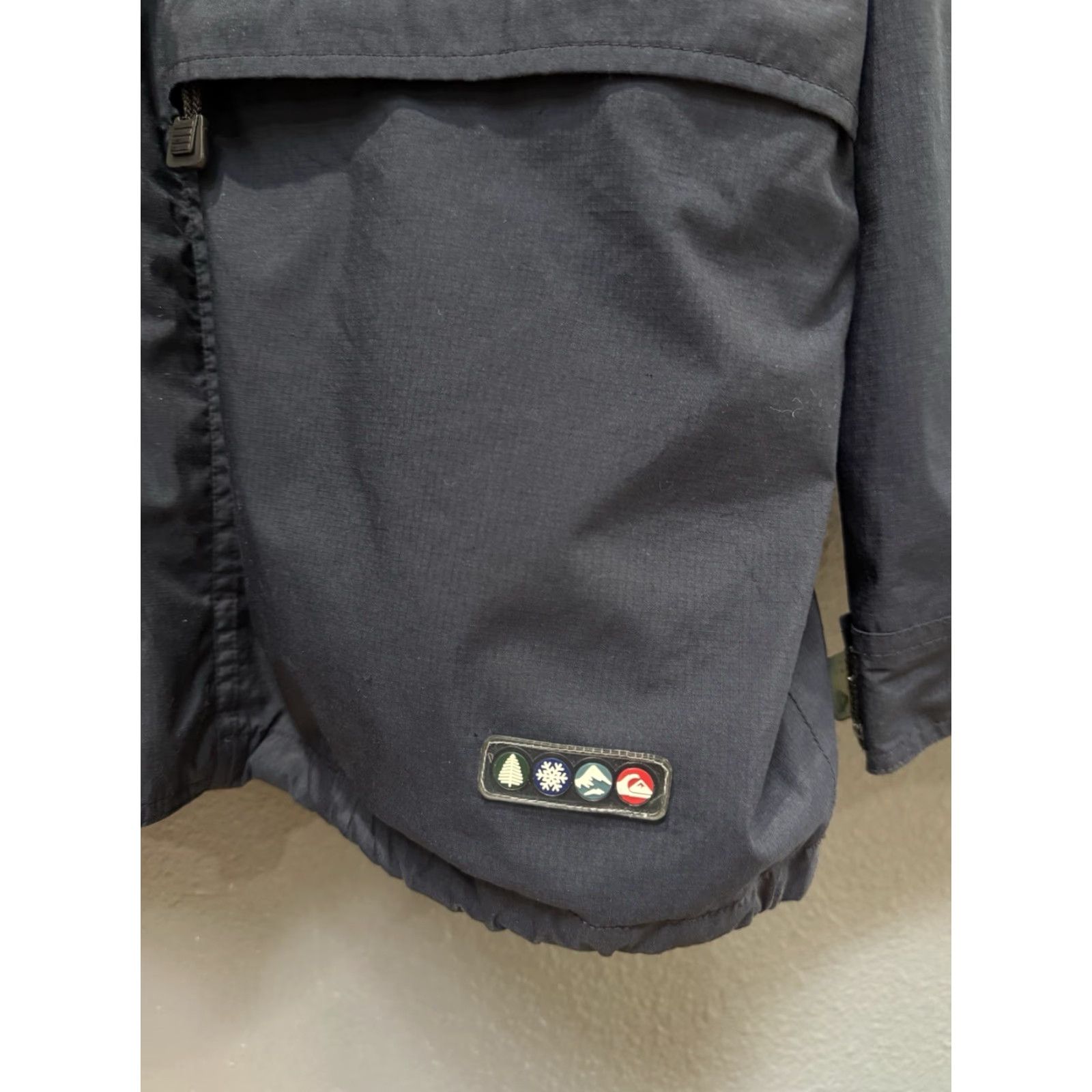 Quiksilver VINTAGE Quiksilver Jacket Men’s Medium Navy Silver Parka Winter Skiing Parka Mens Size US M / EU 48-50 / 2 - 5 Thumbnail