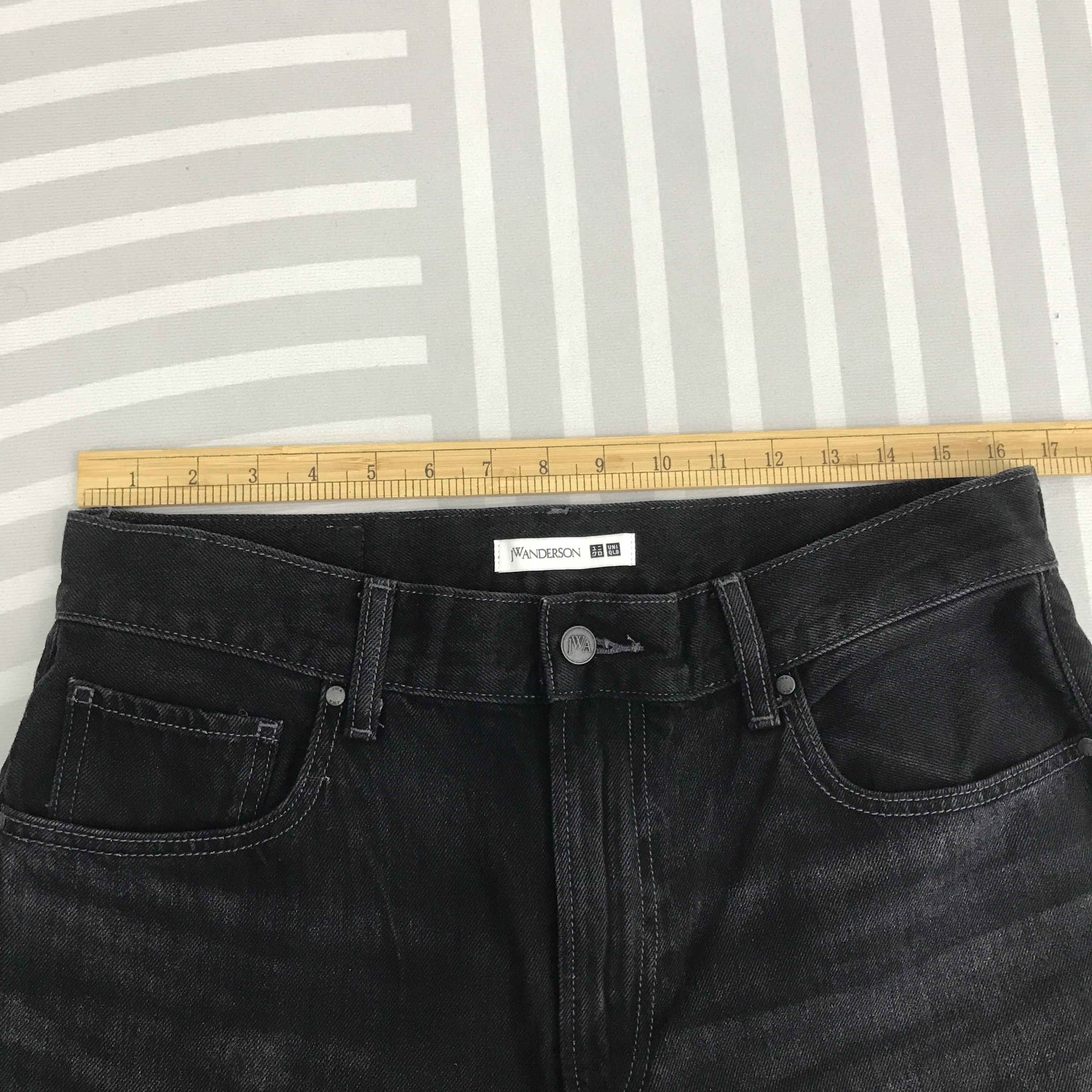 JW Anderson × Japanese Brand × Vintage Vtg JW Anderson x Uniqlo Baggy Black Denim pants Size US 33 - 7 Thumbnail