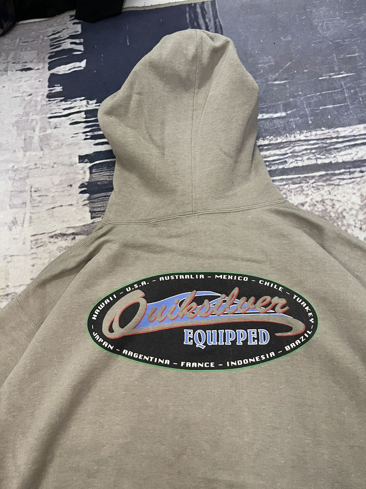 Quiksilver 90s QUICKSILVER EQUIPMENT PULLOVER HOODIE SUN FADED Size US XL / EU 56 / 4 - 7 Thumbnail
