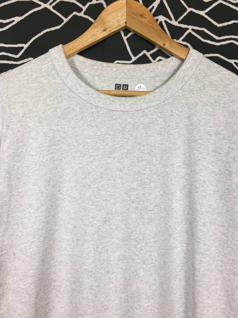 Japanese Brand × Uniqlo Uniqlo U Crew Neck Plain Casual Short Sleeve Tee Size US XL / EU 56 / 4 - 3 Thumbnail
