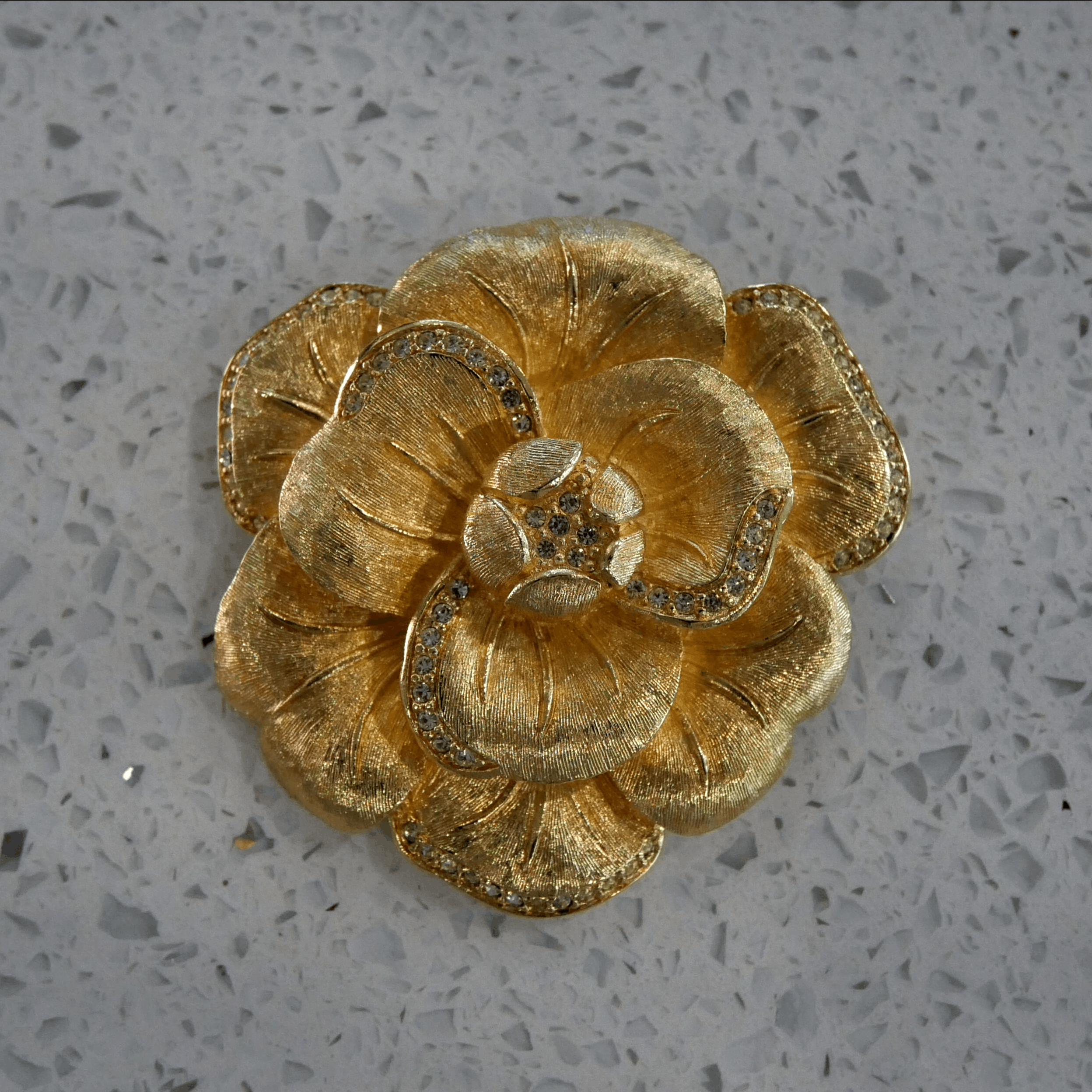 Dior Vintage Dior Gold Rhinestone "Camellia Flower" Brooch Gold Size ONE SIZE - 1 Thumbnail
