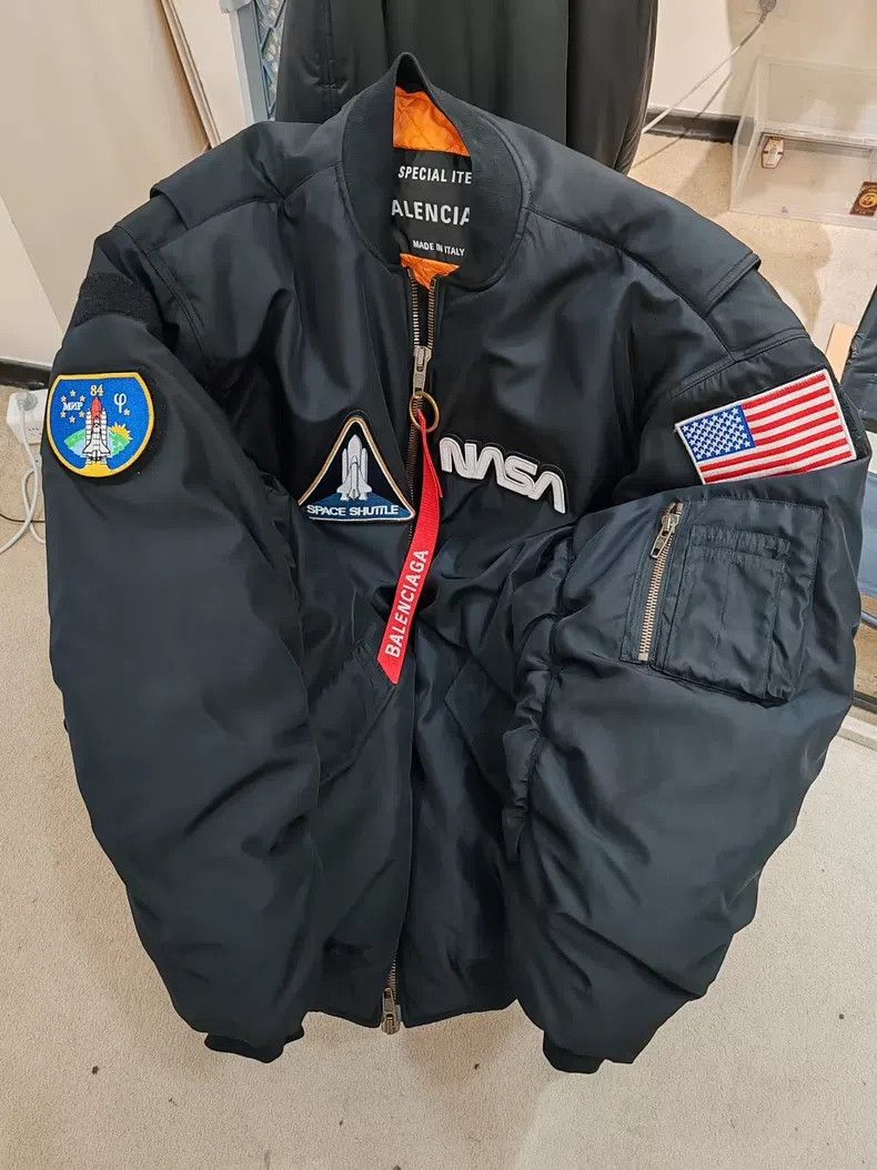 Balenciaga Balenciaga Padded Jacket Size US S / EU 44-46 / 1 - 1 Thumbnail