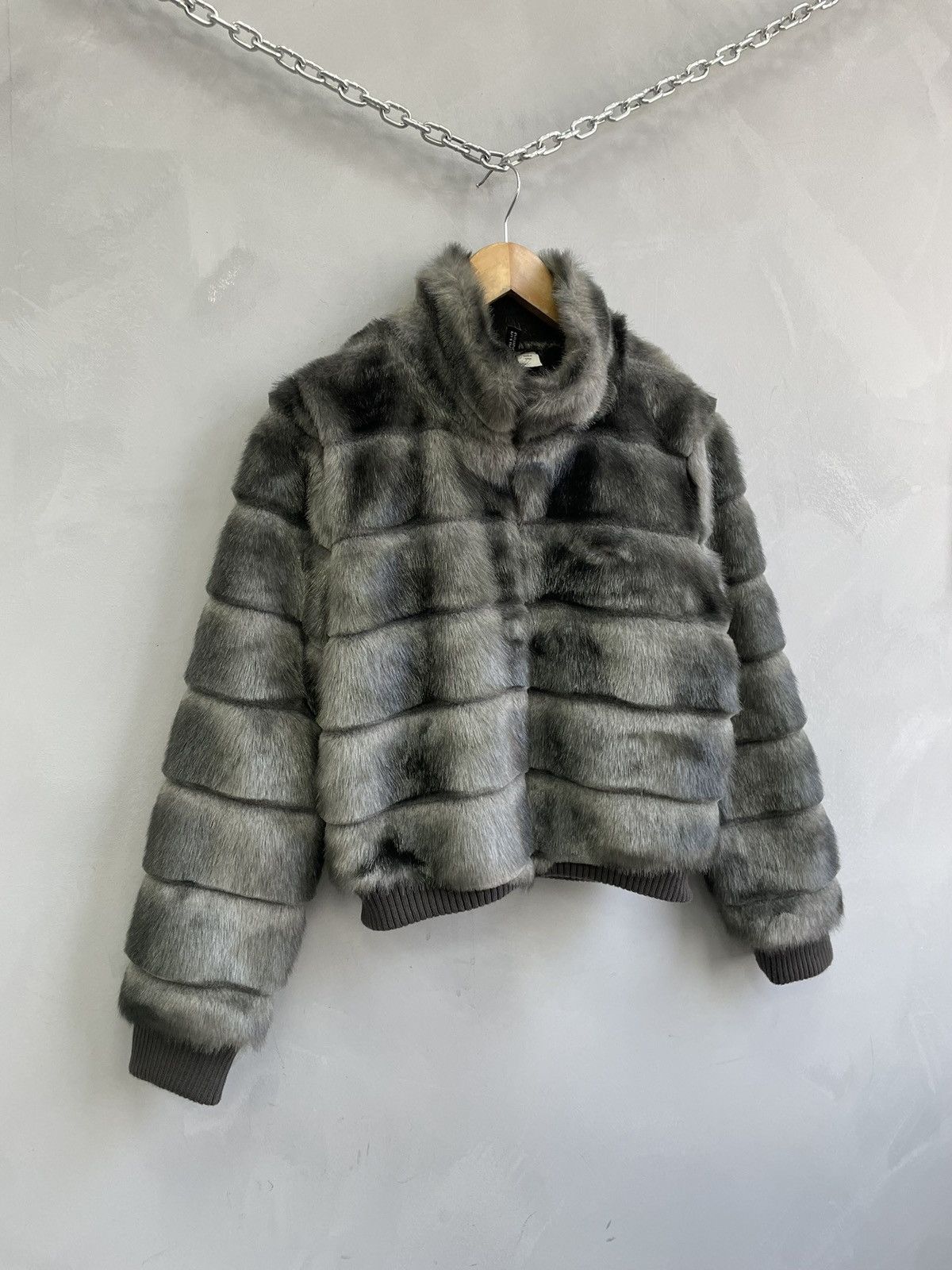 Divided Fur fuzzy bomber jacket hystericglamour style hype y2k Size S / US 4 / IT 40 - 2 Thumbnail