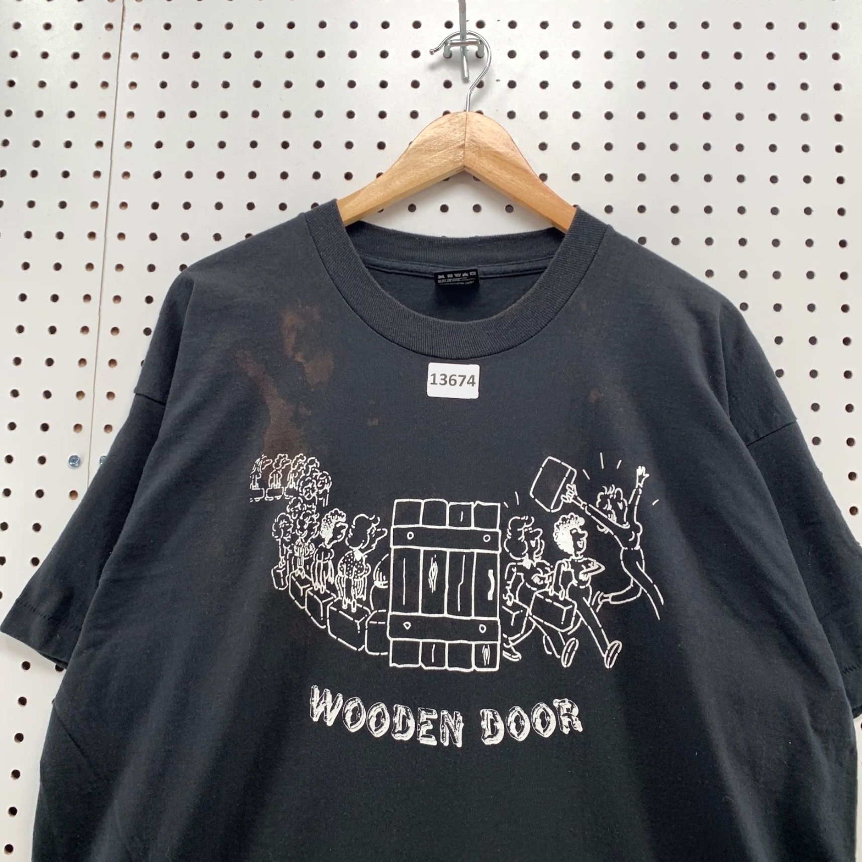 Fruit Of The Loom VINTAGE 90s Fruit of the Loom Shirt Mens 2XL Black Graphic Print Cotton Short Sleeve Crew Neck USA 90s Funny Hipster Door Wood Size US XXL / EU 58 / 5 - 3 Thumbnail