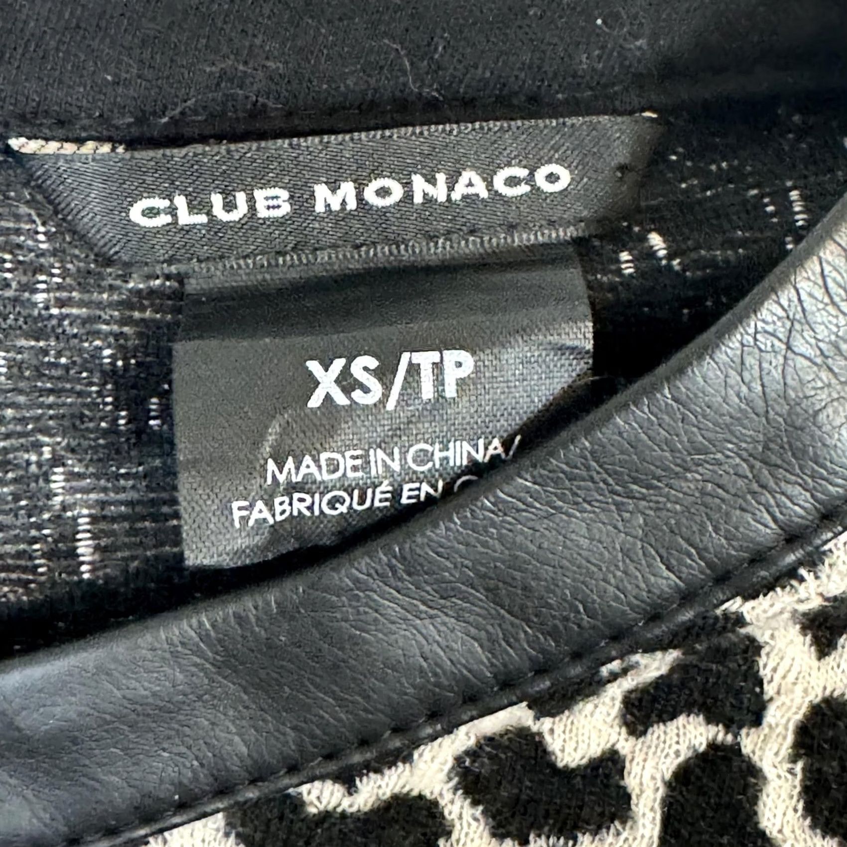 Club Monaco Club Monaco Blouse Women’s XS Black & White Short Sleeve Round Neck Pullover Top Size XS / US 0-2 / IT 36-38 - 3 Thumbnail