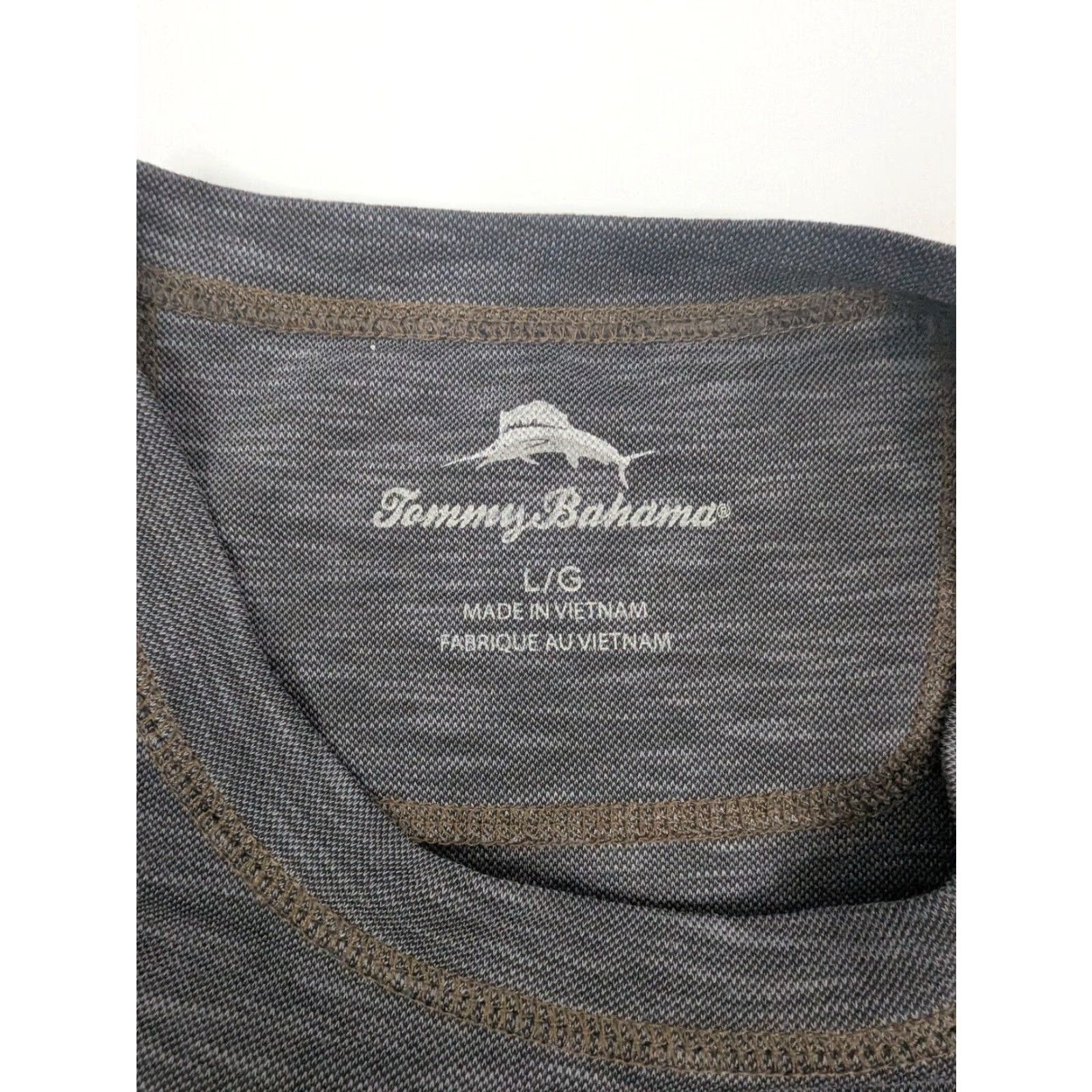 Tommy Bahama Tommy Bahama T-Shirt Mens Large Gray Lyocell Blend Knit Short Sleeve Breezeway Size US L / EU 52-54 / 3 - 6 Thumbnail