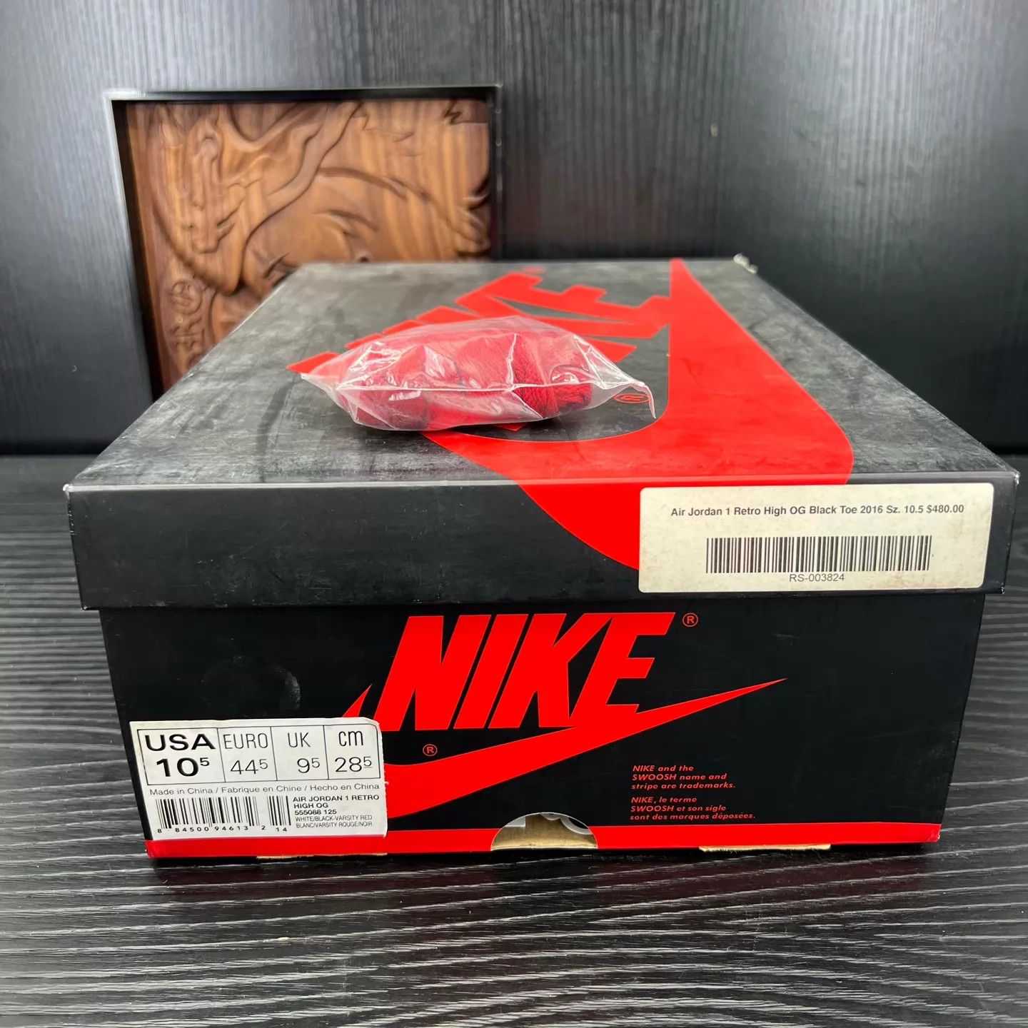 Nike AJ1 Black Toe 44.5 US 1-2 Worn CH7053 Size US 11.5 / EU 44-45 - 9 Thumbnail