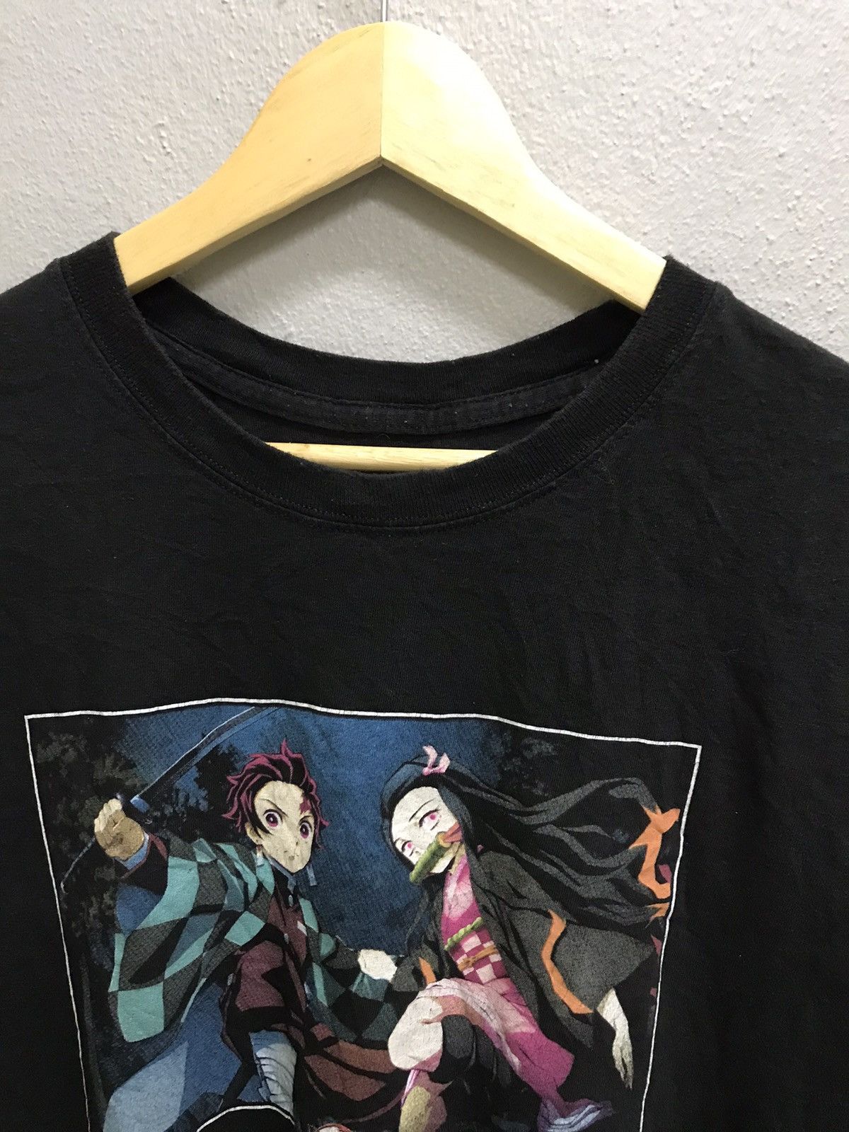 Anime VINTAGE DEMON SLAYER ANIME TSHIRT Size US XL / EU 56 / 4 - 5 Thumbnail