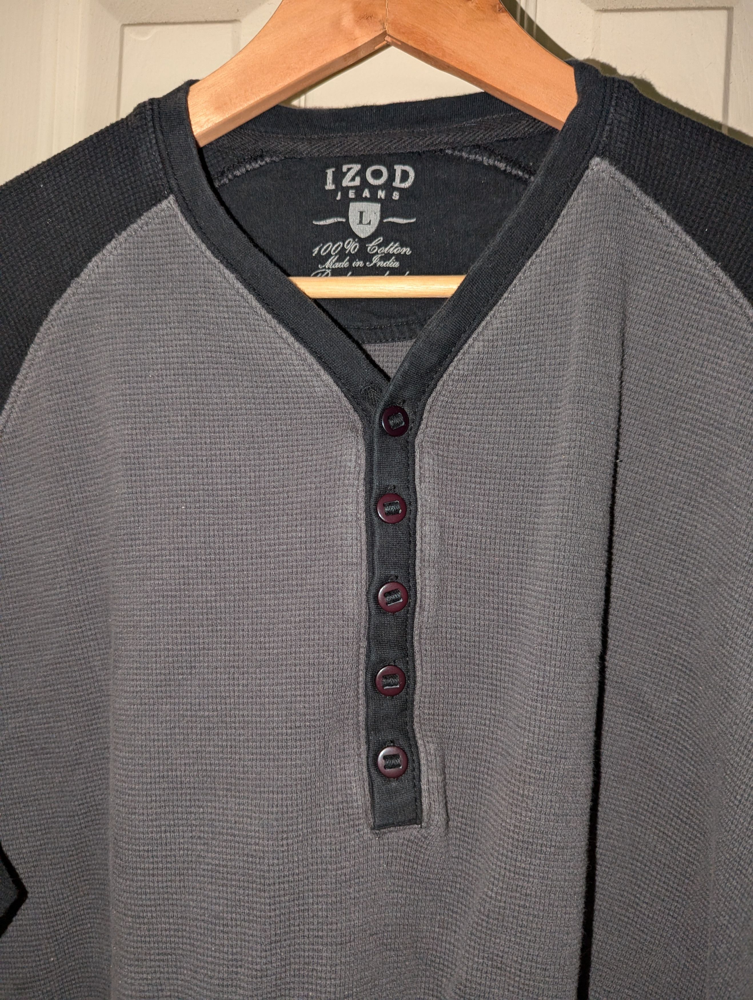 Izod Men's Henley knit long sleeve Size US L / EU 52-54 / 3 - 2 Thumbnail