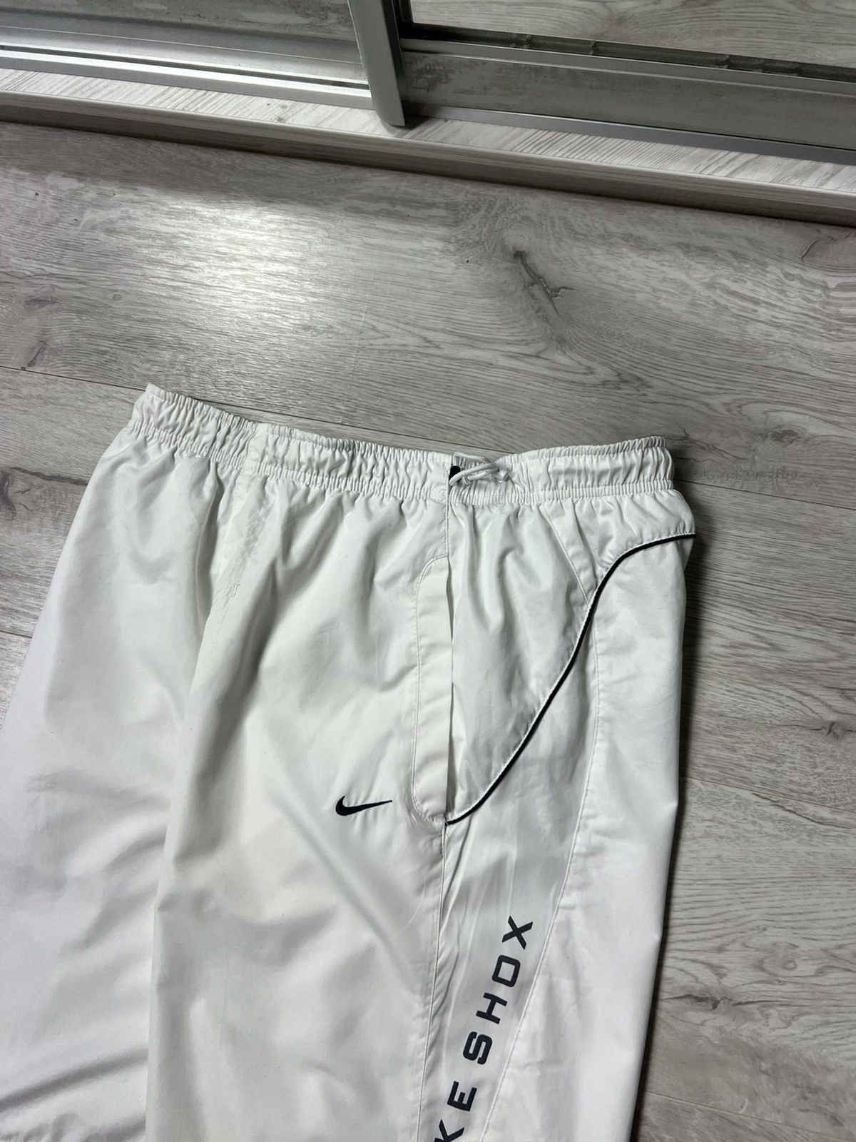Nike × Vintage Vintage Nike Shox Big Logo White Nylon Shorts Size US 32 / EU 48 - 2 Thumbnail