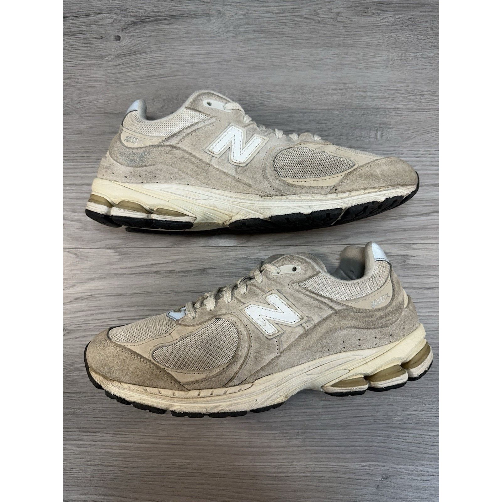 New Balance New Balance 2002R Calm Taupe - Size 11 Size US 11 / EU 44 - 2 Thumbnail