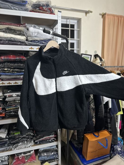 swoosh reversible sherpa jacket