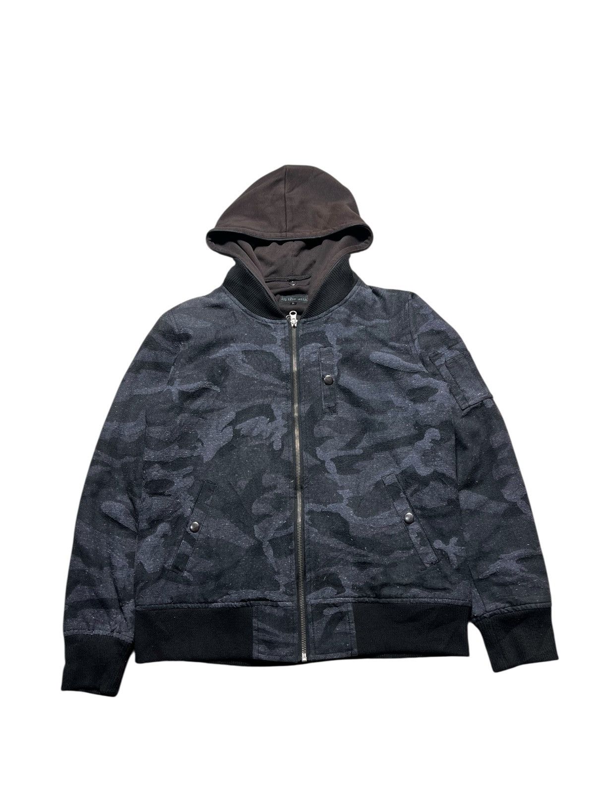 Japanese Brand 2000s In The Attic Japanese Double Layer Zipp Camo Hoodie Size US L / EU 52-54 / 3 - 5 Thumbnail