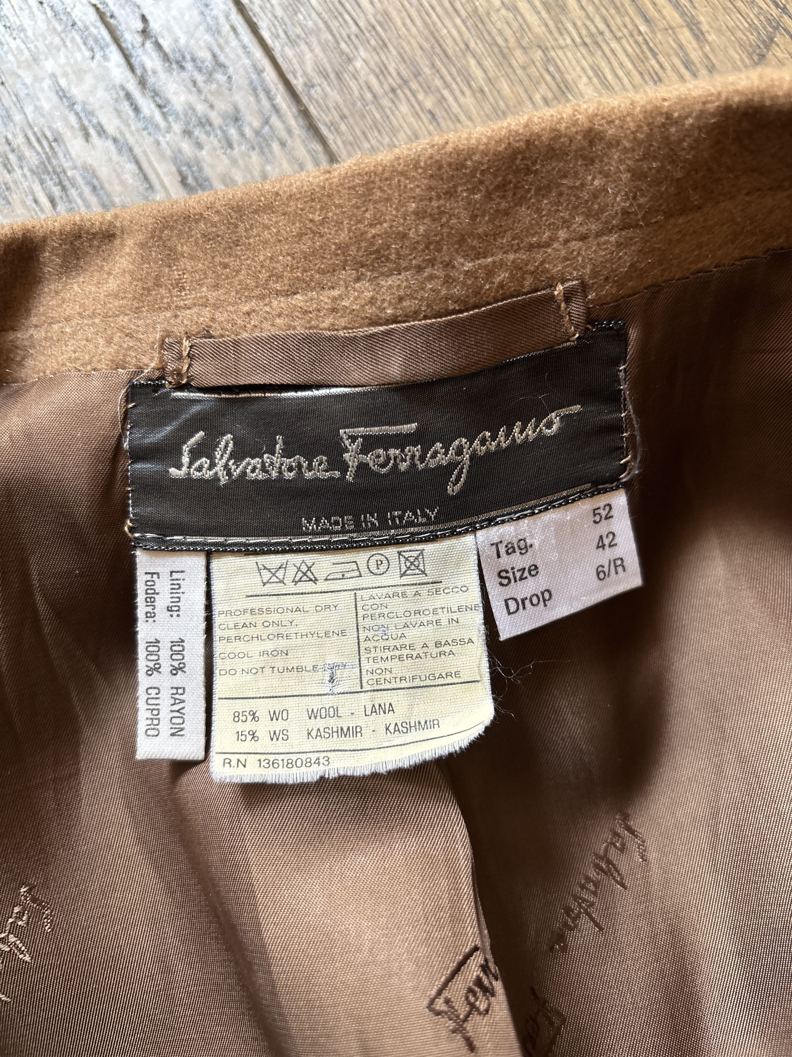Salvatore Ferragamo Vintage Ferragamo Tailored Blazer Size 42R - 11 Thumbnail