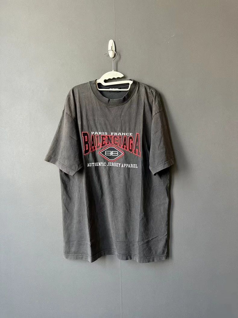 Balenciaga Balenciaga Batwing Short Sleeve Size US XS / EU 42 / 0 - 1 Thumbnail