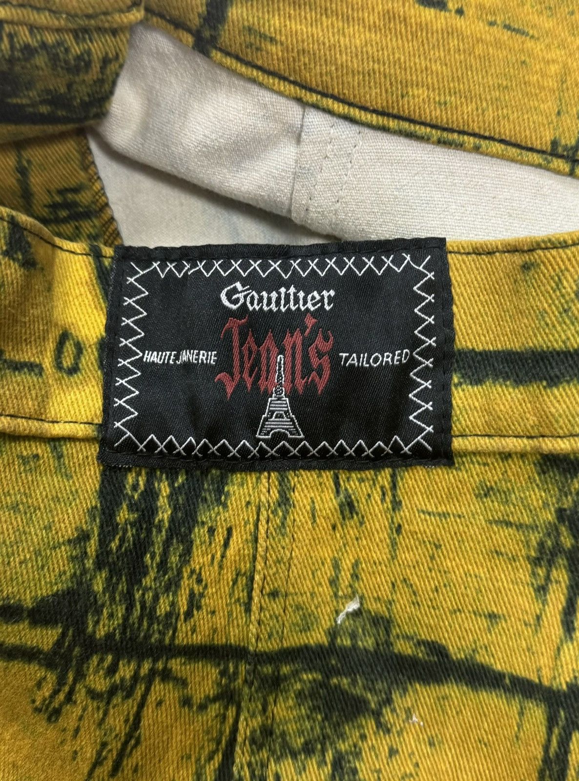 Jean Paul Gaultier AW1997 Jean Paul Gaultier ‘Fight Racism’ Denim Mini Skirt Size 26" / US 2 / IT 38 - 5 Thumbnail