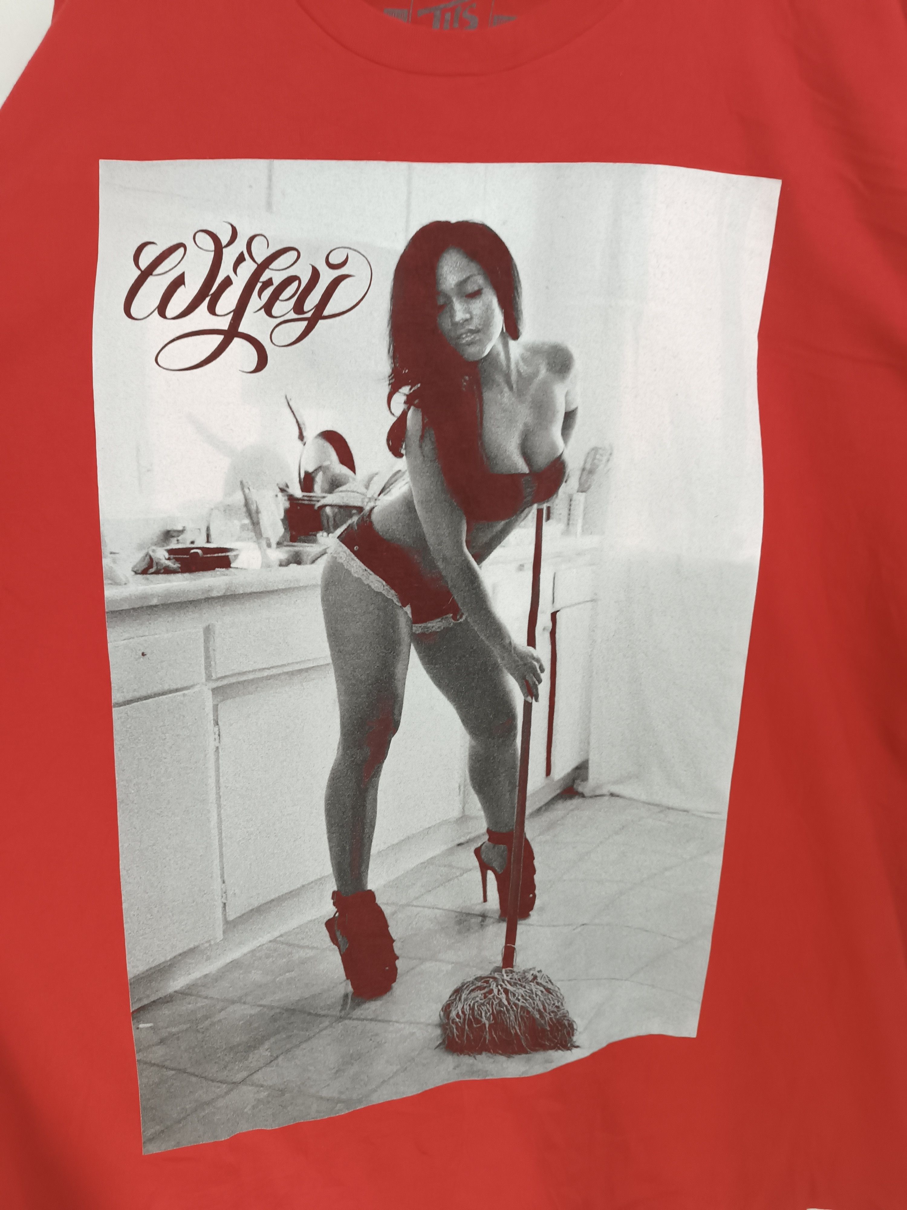 Vintage VINTAGE WIFEY SEXY MAID SHAWTY ADULTS PORN TEE VERY RARE Size US XXL / EU 58 / 5 - 8 Thumbnail