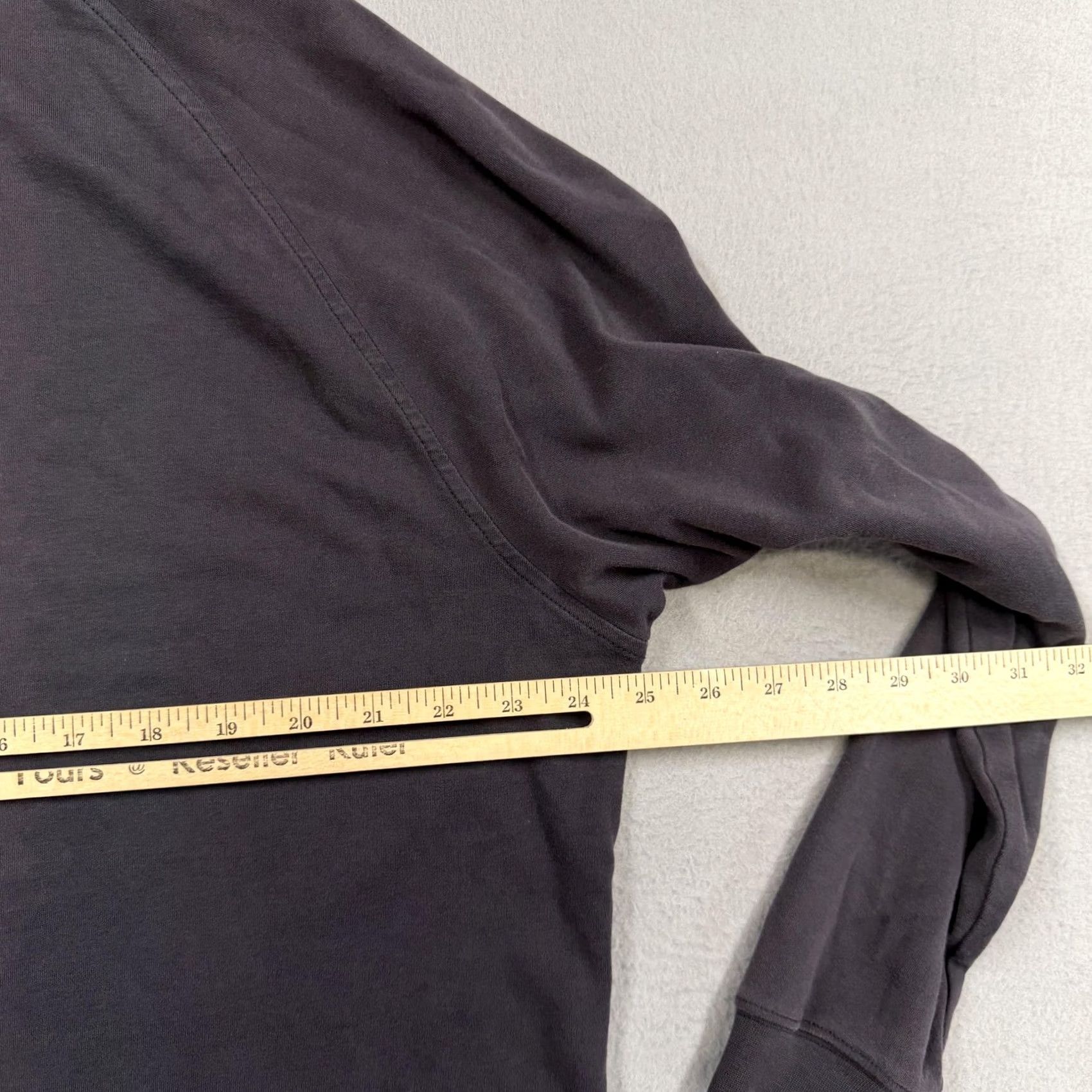 Peter Millar Peter Millar Shirt Mens Large Gray Long Sleeve Mock Neck Tee Size US L / EU 52-54 / 3 - 5 Thumbnail