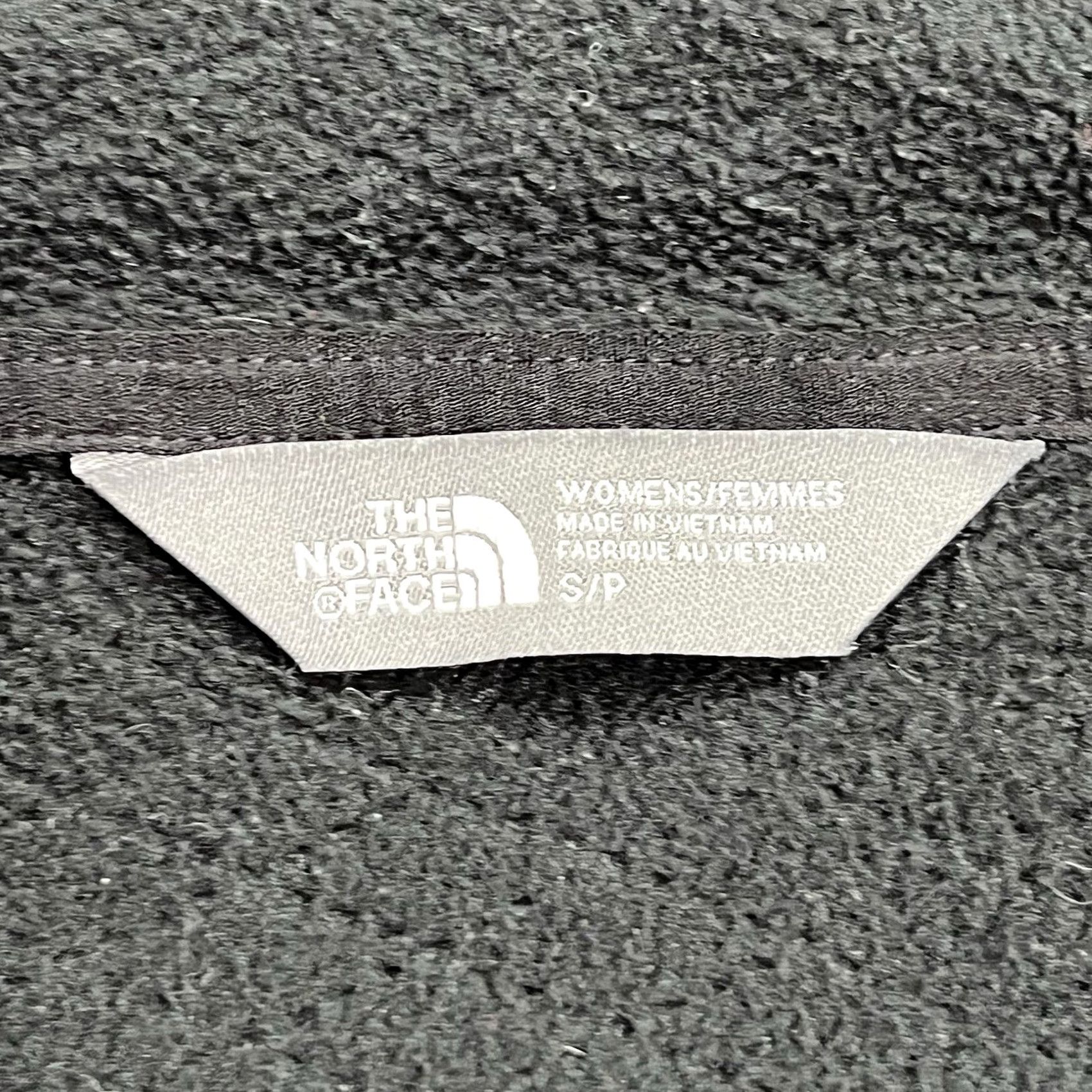 The North Face The North Face Jacket Womens Size Small Recover Up Quilted Design Hooded Black Full Zip Snap Size S / US 4 / IT 40 - 6 Thumbnail