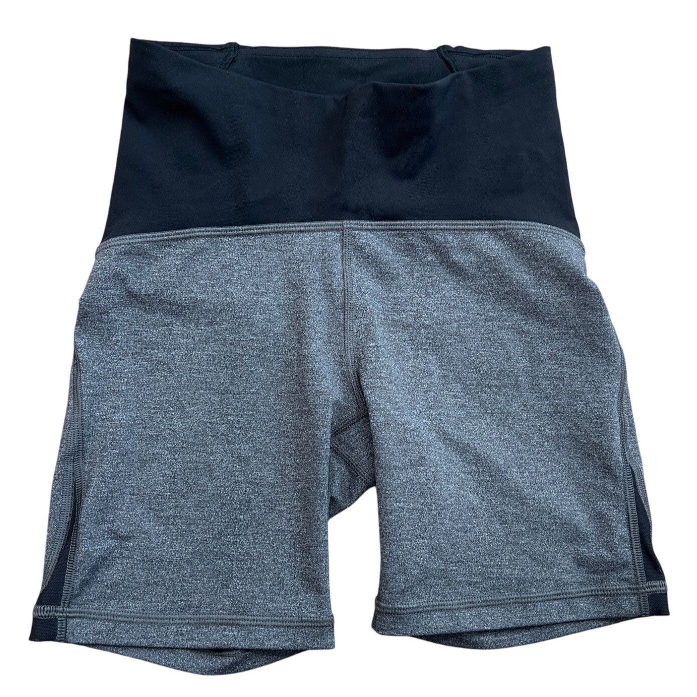 Lululemon Lululemon Train Times Short *6" Size 4 Heathered Black / Bla Size 27" / US 4 / IT 40 - 2 Thumbnail