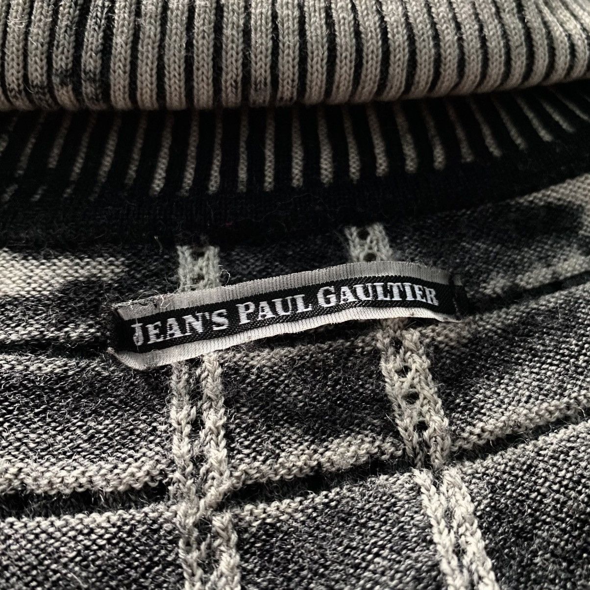 Jean Paul Gaultier 00s Jean Paul Gaultier Painted Faded Long Sleeve Sweater Size US S / EU 44-46 / 1 - 12 Thumbnail