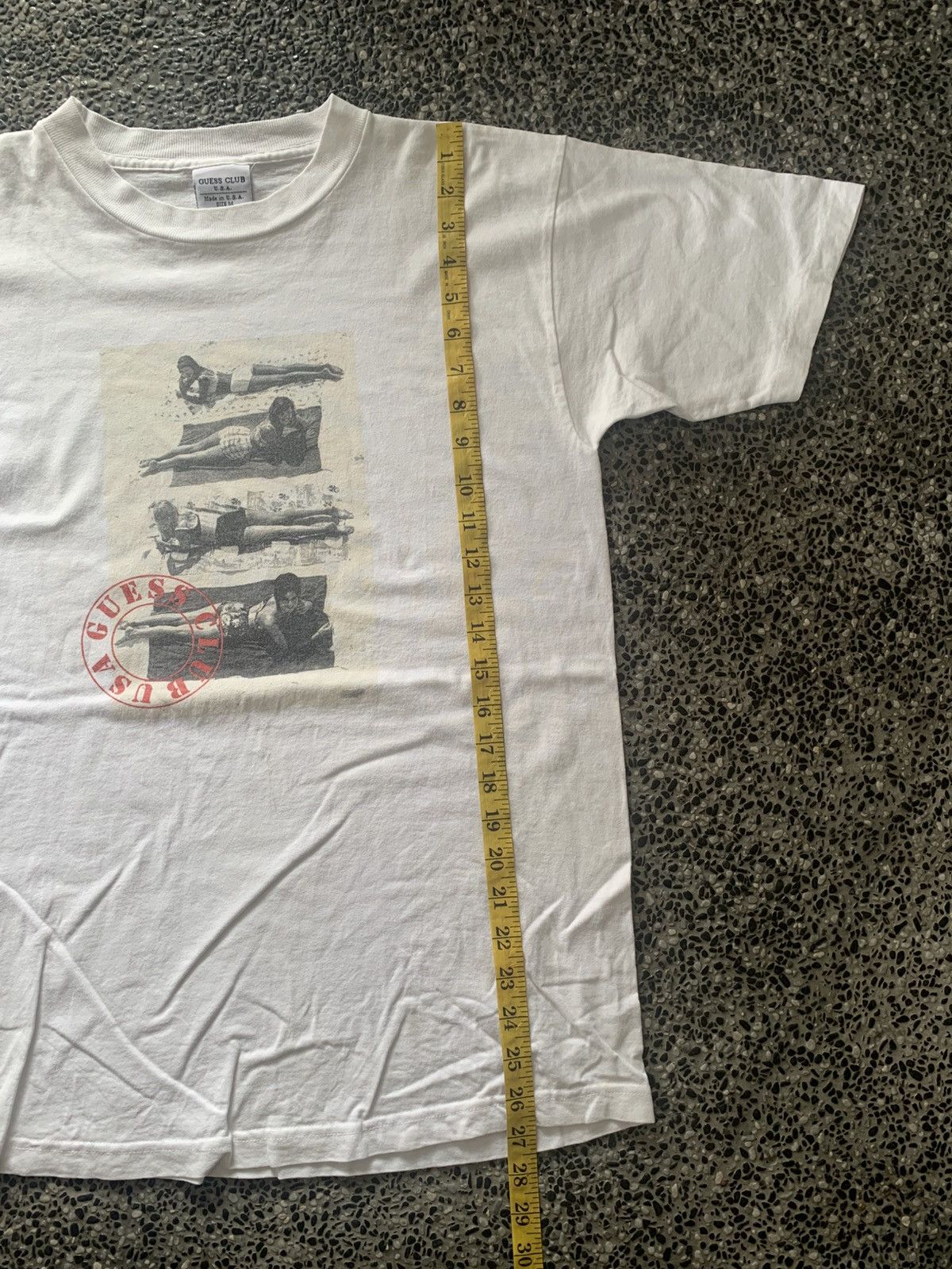 Guess × Vintage Vintage 90s Guess Club Photo Print / Magazine Cover T shirt Size US M / EU 48-50 / 2 - 9 Thumbnail