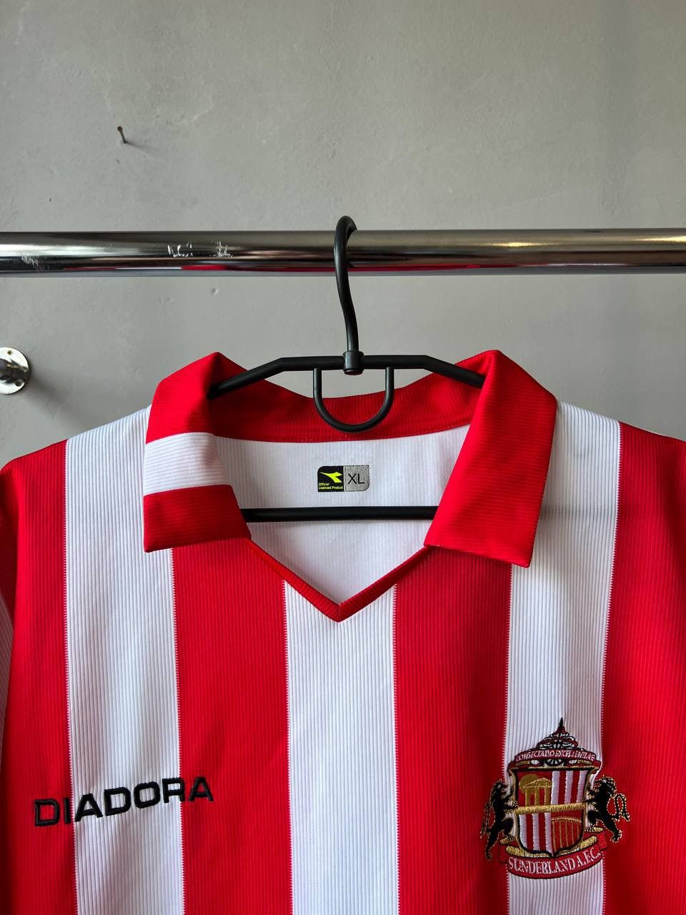 Vintage 2004 SUNDERLAND HOME SOCCER JERSEY FOOTBALL SHIRT LONSDALE Size US XL / EU 56 / 4 - 5 Thumbnail