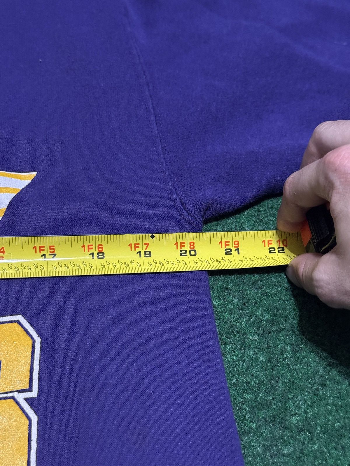 Vintage Vintage 90s Minnesota Vikings Large Retro Trench Sweatshirt Size US L / EU 52-54 / 3 - 5 Thumbnail