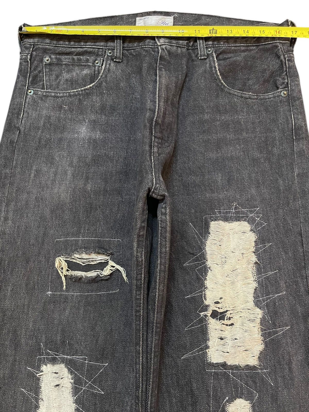 Helmut Lang Vintage Japanese Brand Distressed Style Loose Jeans Size US 33 - 11 Thumbnail