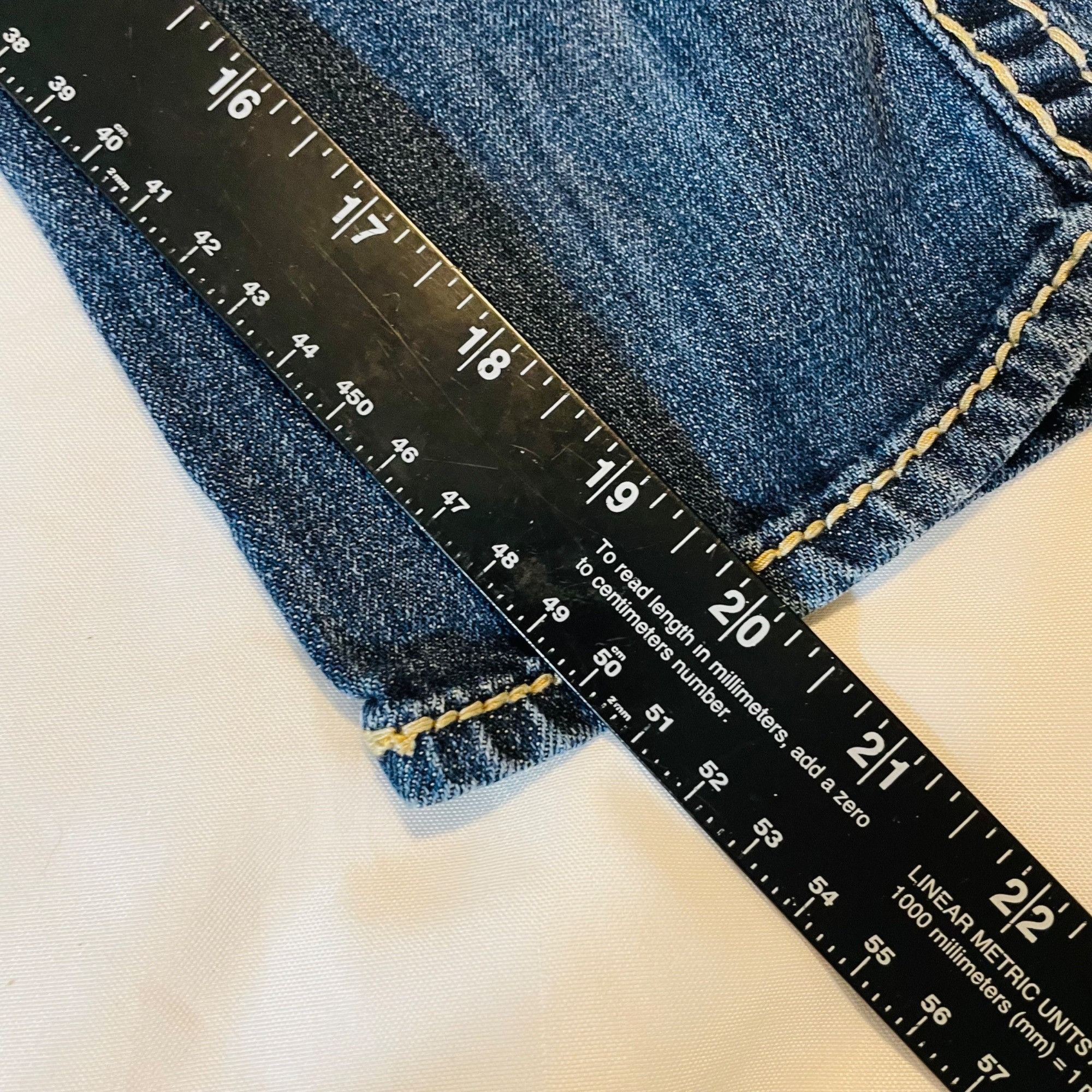 Silver Jeans Co. Womens Silver Capri Jeans Suki Distressed Blue Wash Size 26 Size 26" / US 2 / IT 38 - 7 Thumbnail