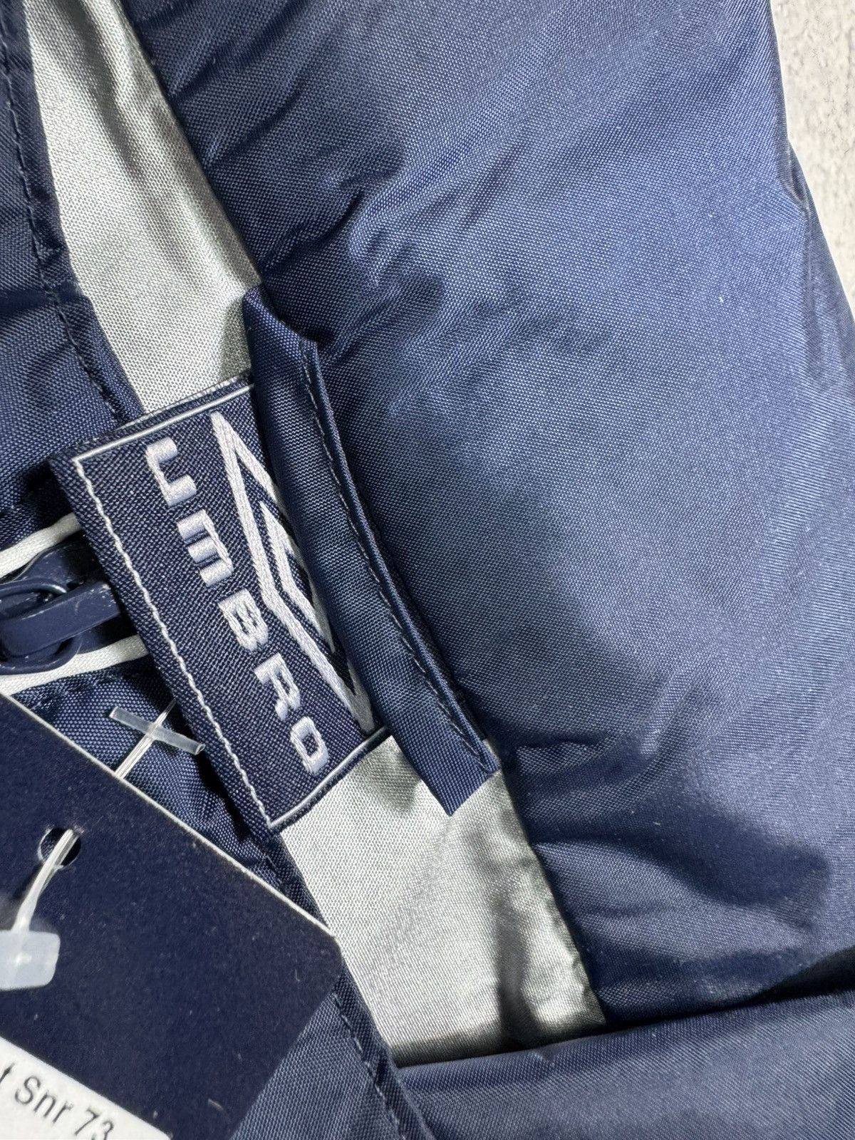 Umbro Umbro Vintage 90’s Full Zip Nylon Jacket Big Logo Size XL Size US XL / EU 56 / 4 - 9 Thumbnail