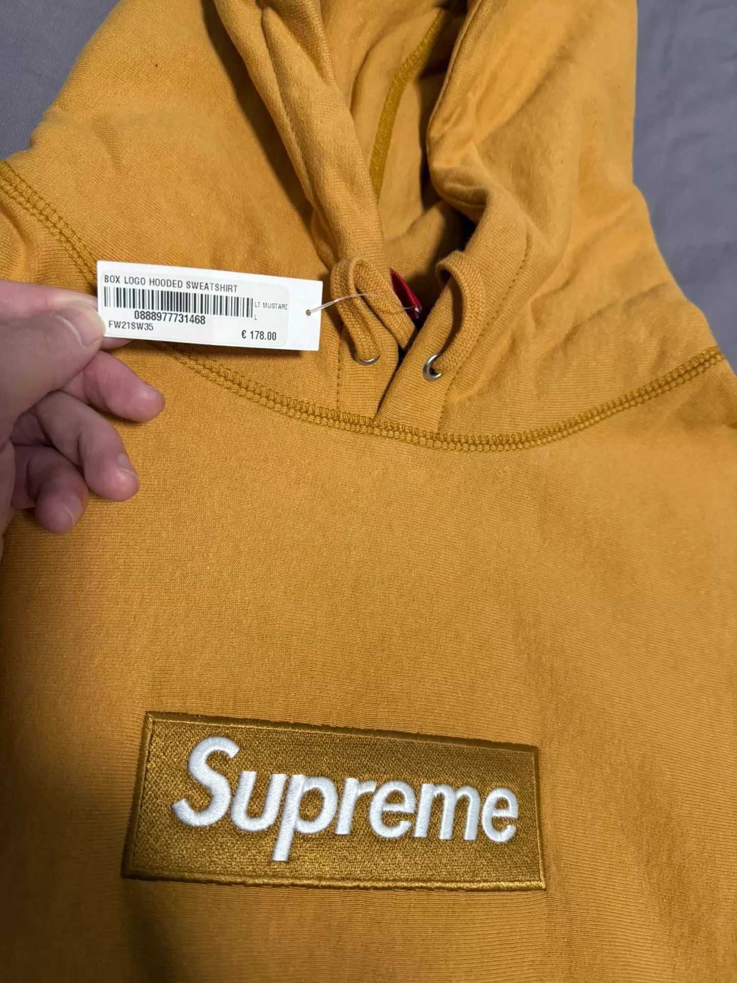 Supreme Supreme FW21 Box Logo Hoodie Light Mustard L New Size US L / EU 52-54 / 3 - 2 Thumbnail