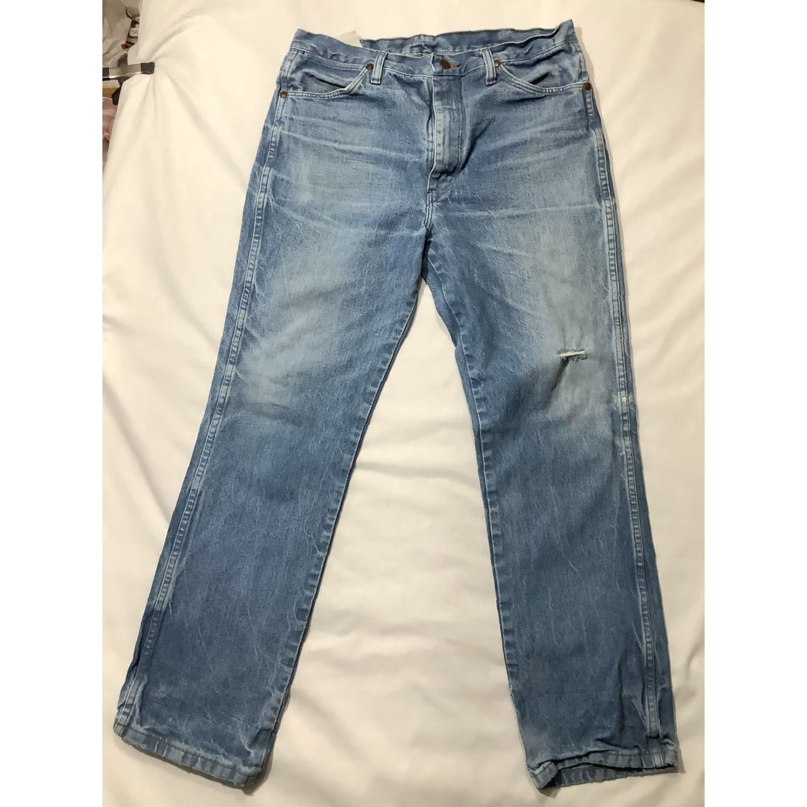 Wrangler Wrangler Jeans Mens 32x30 Light Wash Cowboy Cut Slim Fit 100% Cotton 936DEN Cowboy Wrangler Denim Jeans Slim Fit Mens 30 Inseam Light Blue 936DEN Size US 32 / EU 48 - 2 Thumbnail