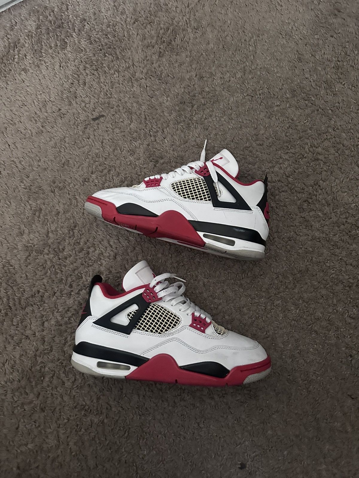 Jordan Brand Jordan 4- Bred Size US 8 / EU 41 - 7 Thumbnail