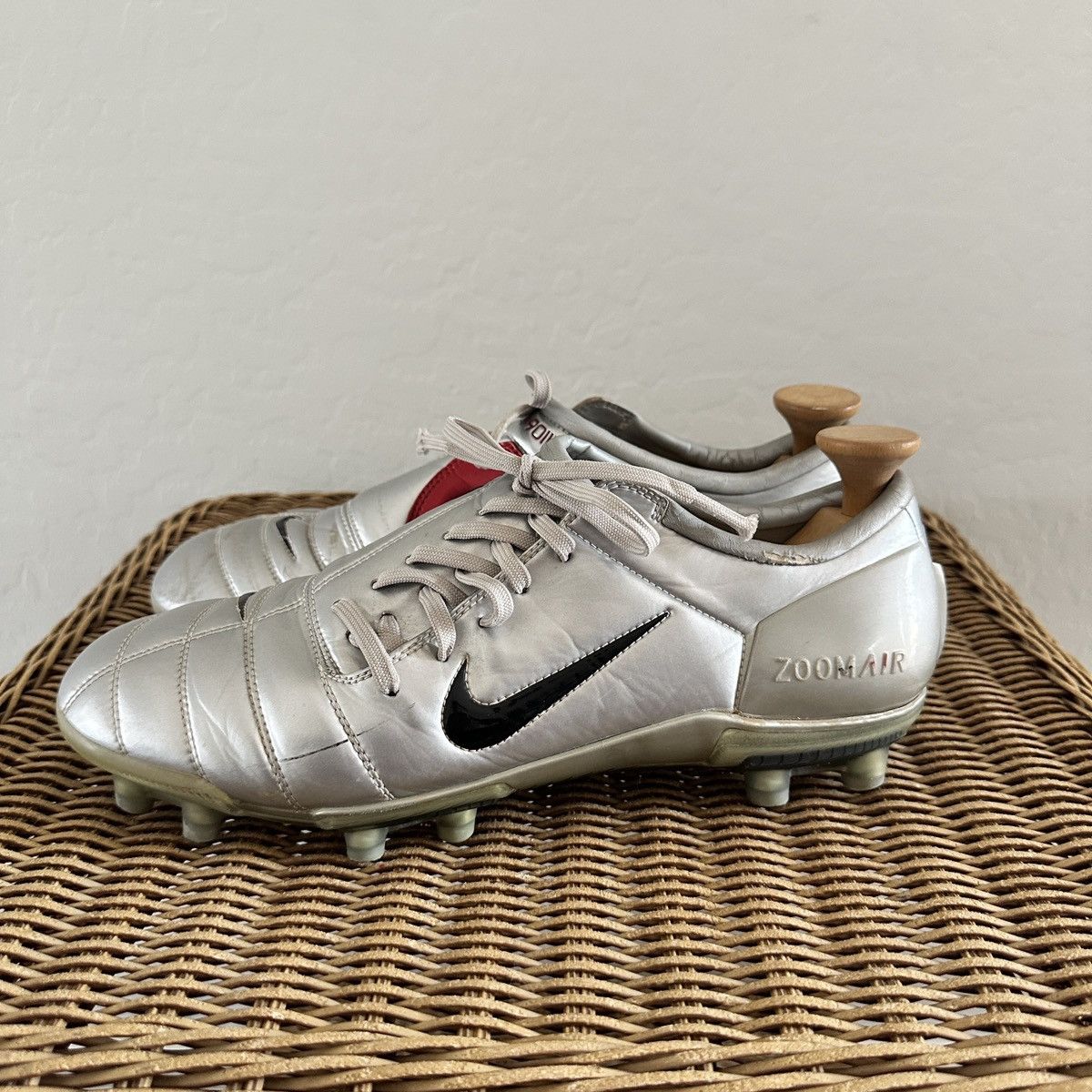 Nike Nike Total 90 Air Zoom FG Silver US12 Boots Cleats Italy Size US 12 / EU 45 - 7 Thumbnail