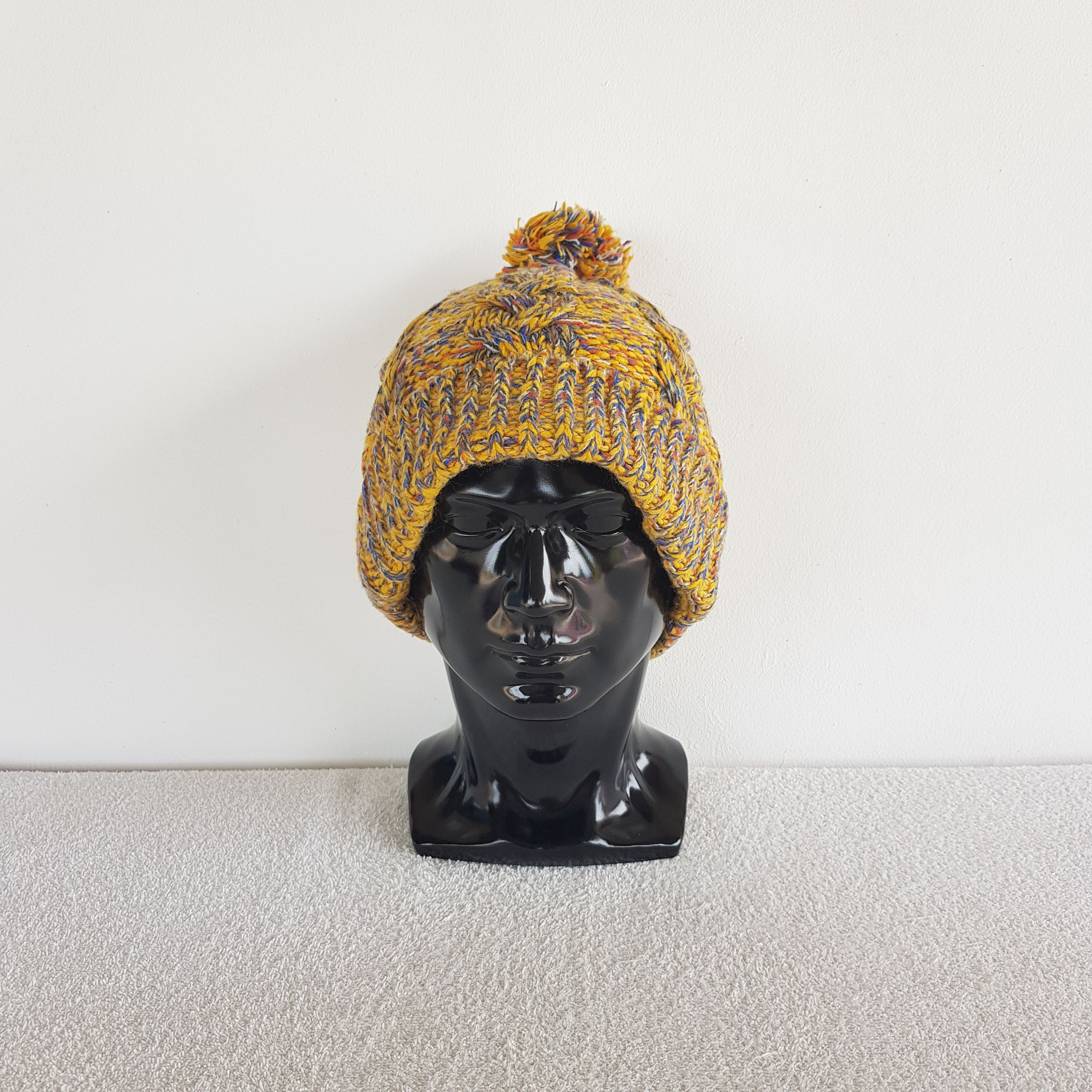 Japanese Brand Vintage Japanese Cable Knit Beanie Homeless Snow Caps Hats Size ONE SIZE - 2 Thumbnail