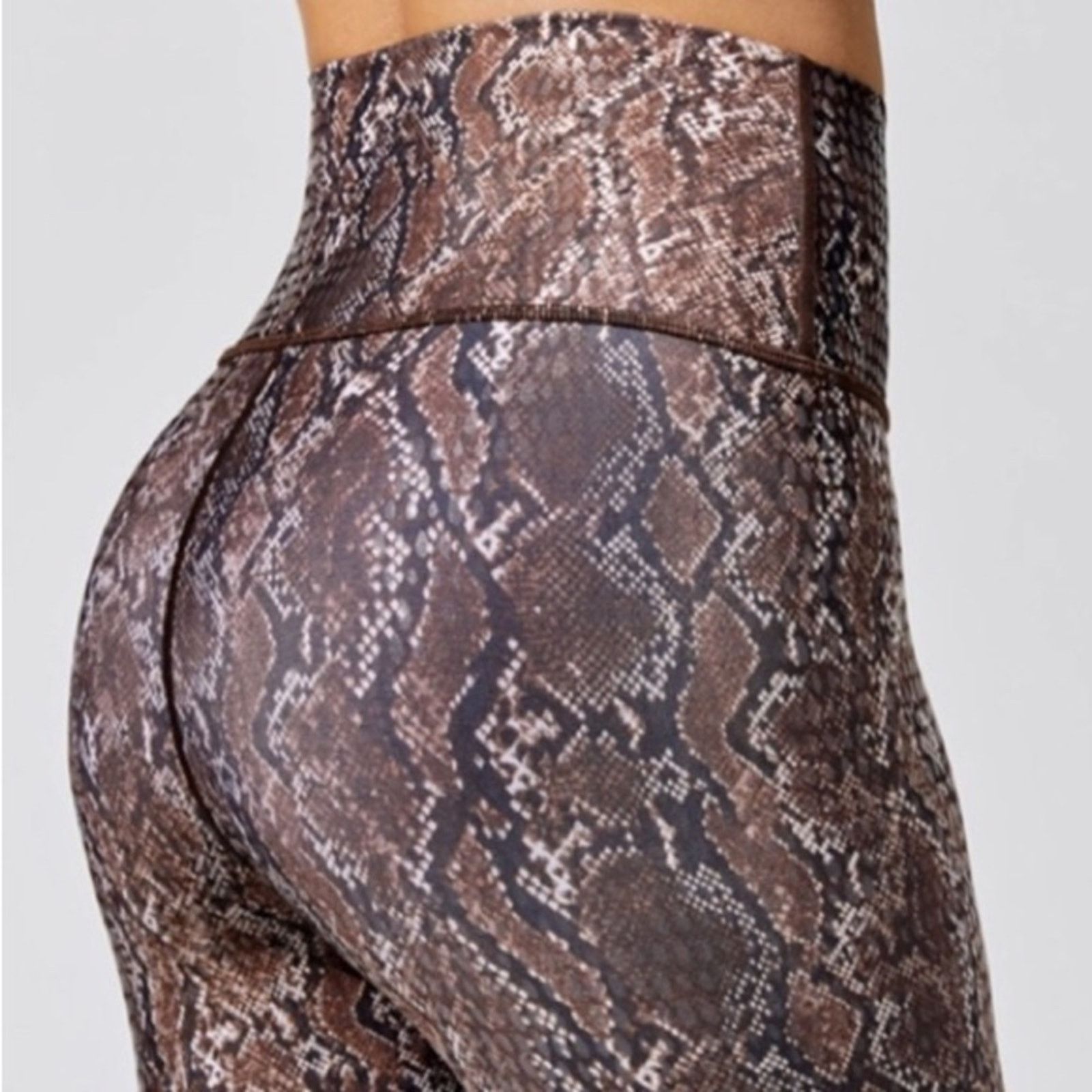 Carbon Carbon38 $120 High Rise 7/8 Legging True Snake Sz S NWOT Size 22" - 3 Thumbnail